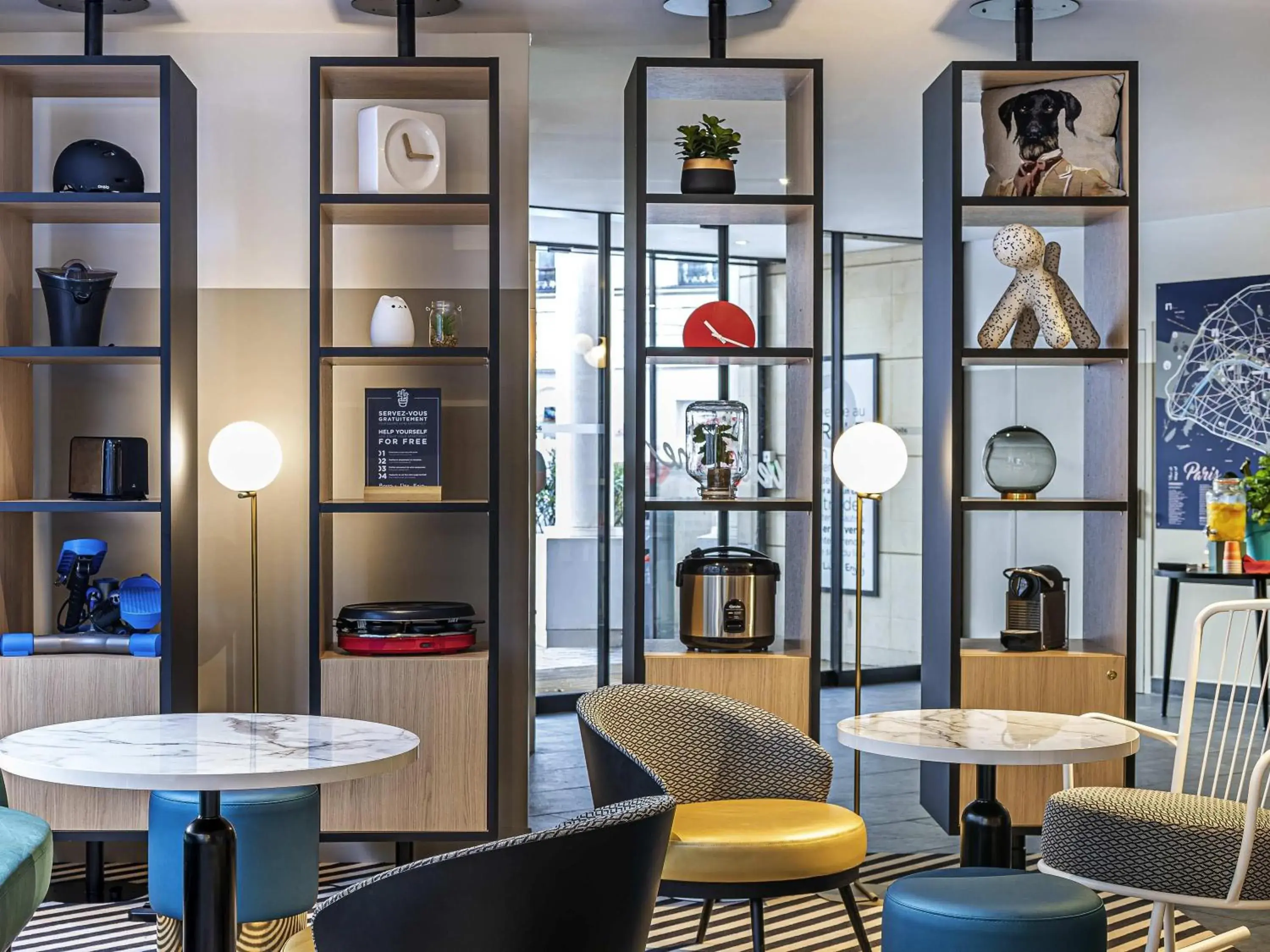 Property building in Aparthotel Adagio Paris Montrouge Property building in Aparthotel Adagio Paris Montrouge