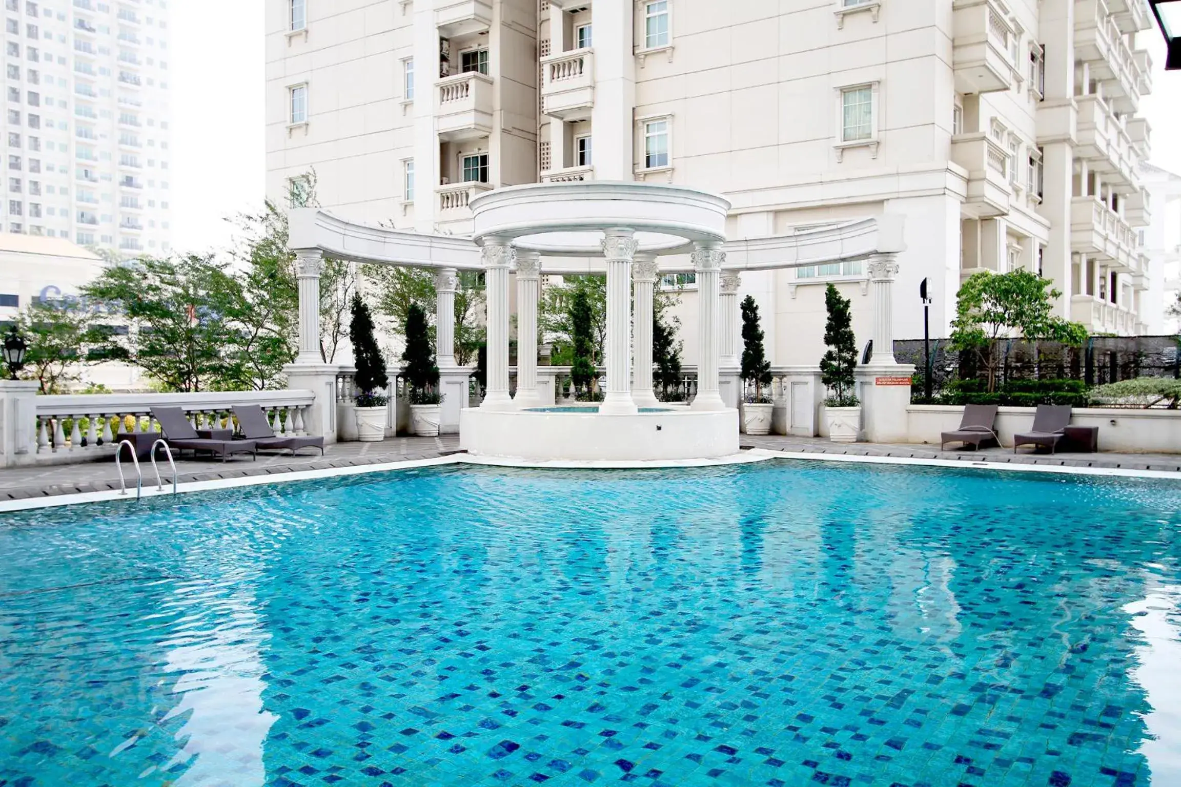Swimming Pool in The Bellezza Suites