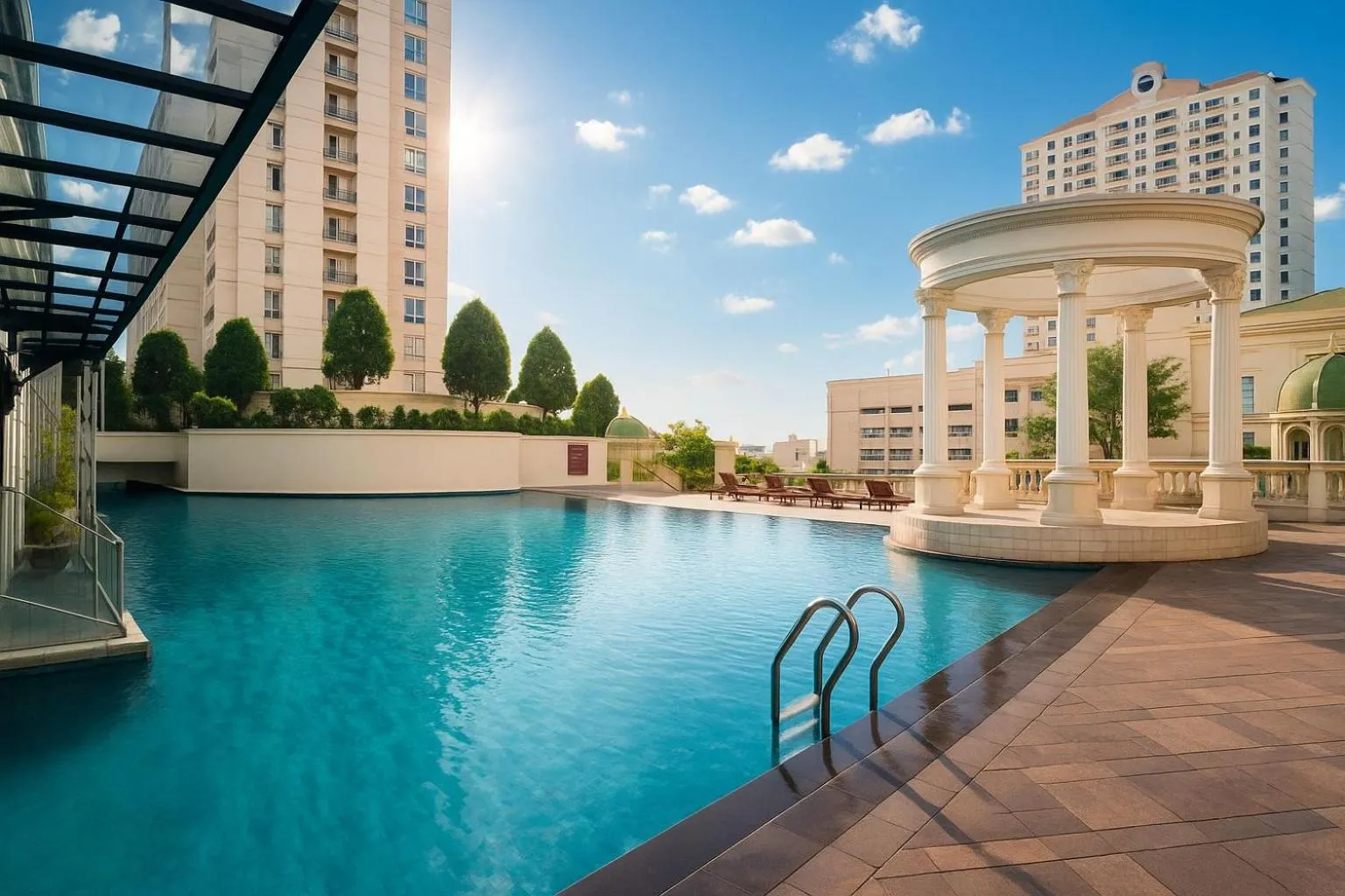 Swimming pool in The Bellezza Suites by Nemuru