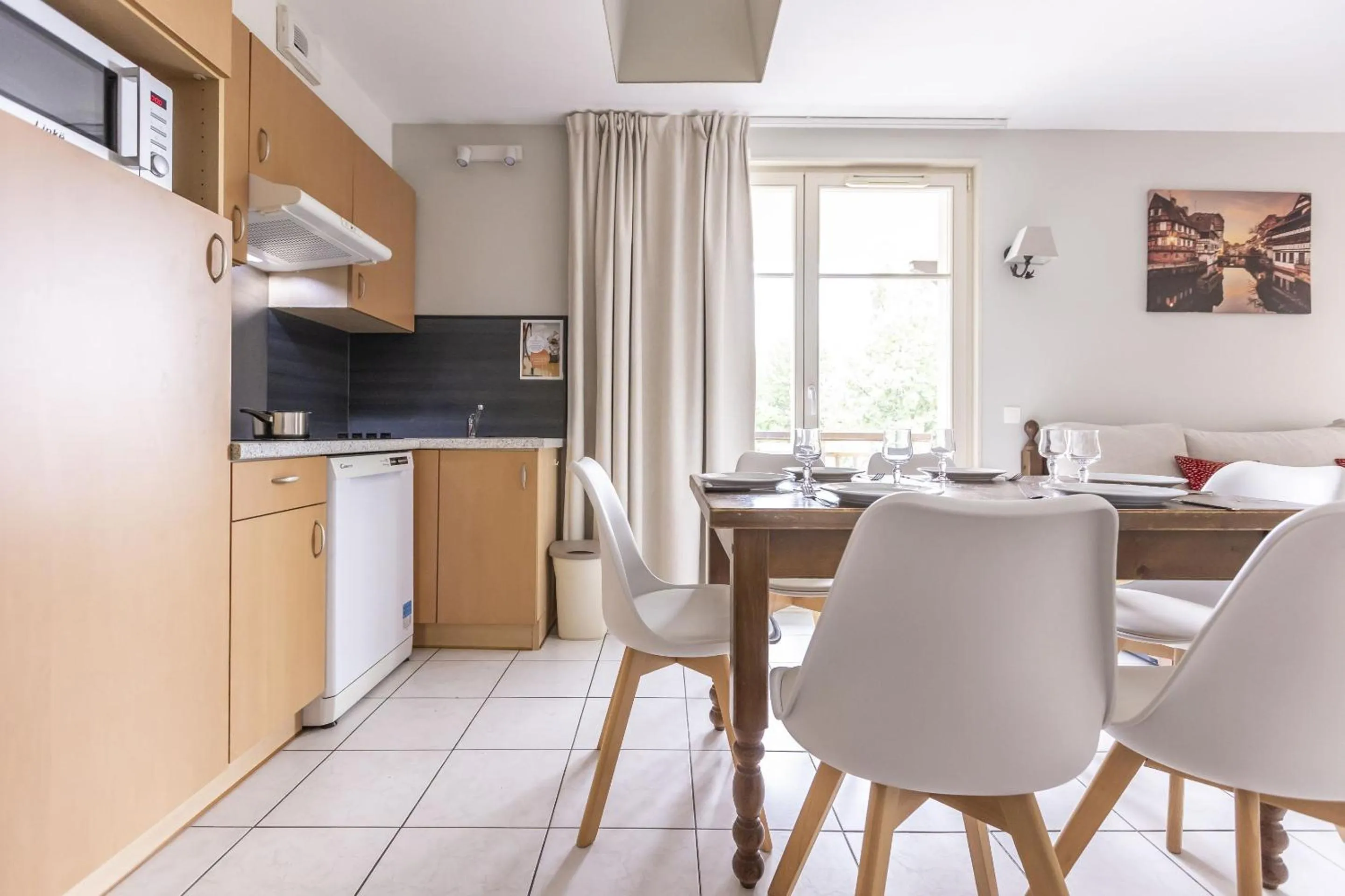 Dining area in Résidence Odalys Le Domaine des Rois