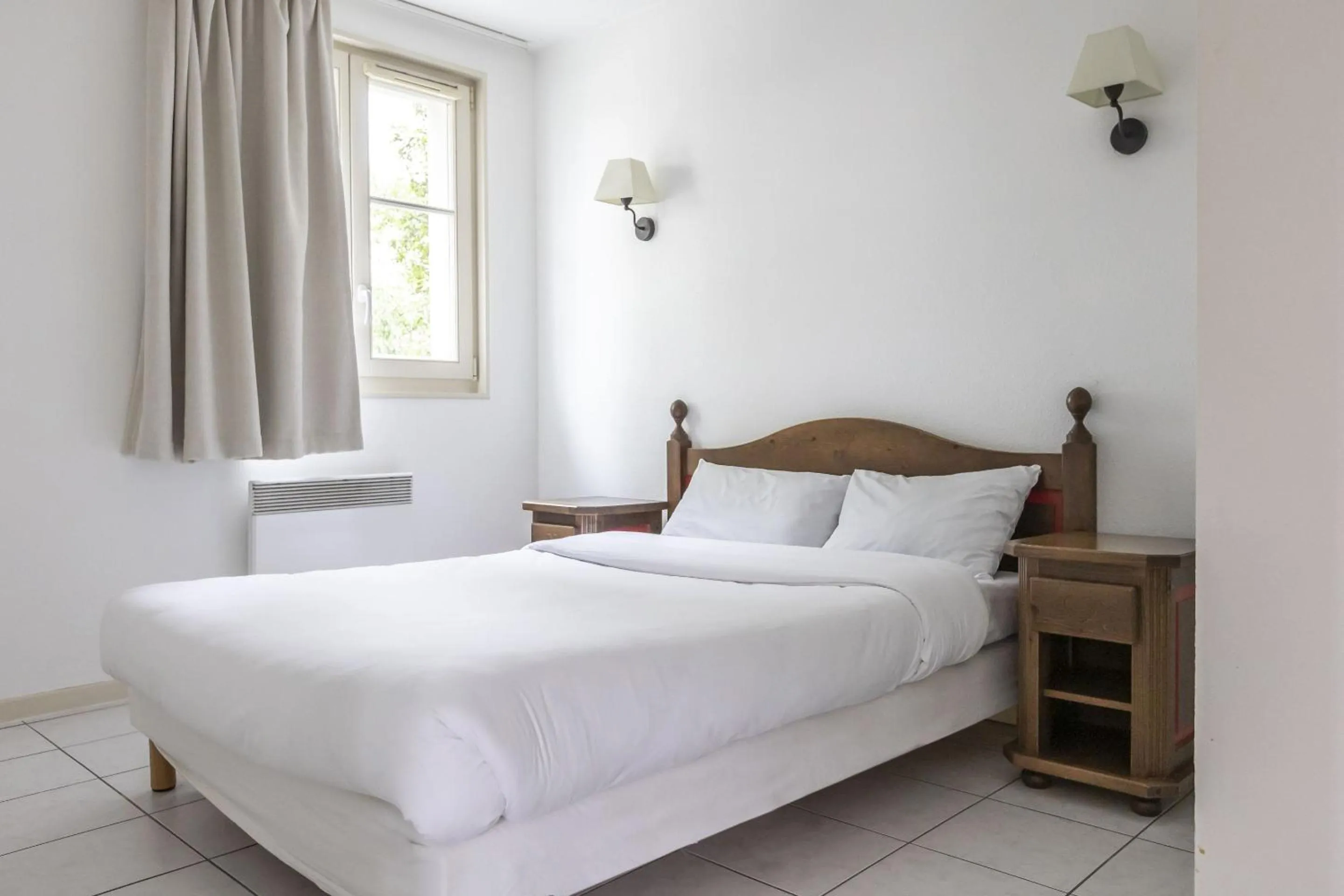 Bedroom, Bed in Résidence Odalys Le Domaine des Rois