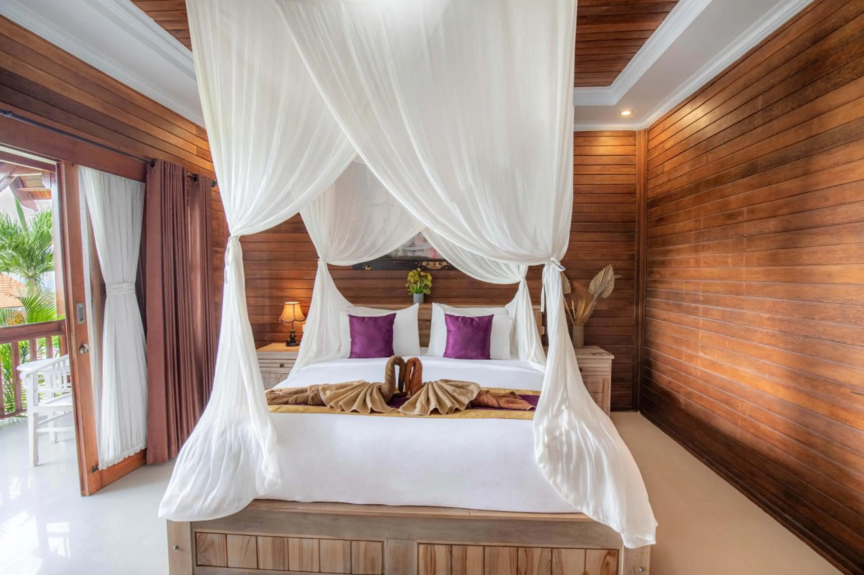 Bedroom, Bed in Reynten Hill