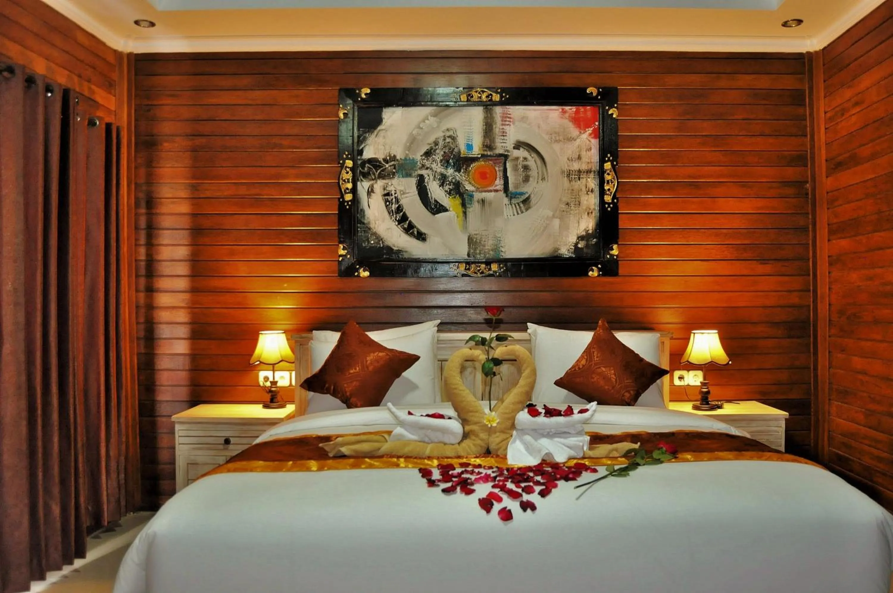 Photo of the whole room, Bed in Reynten Hill