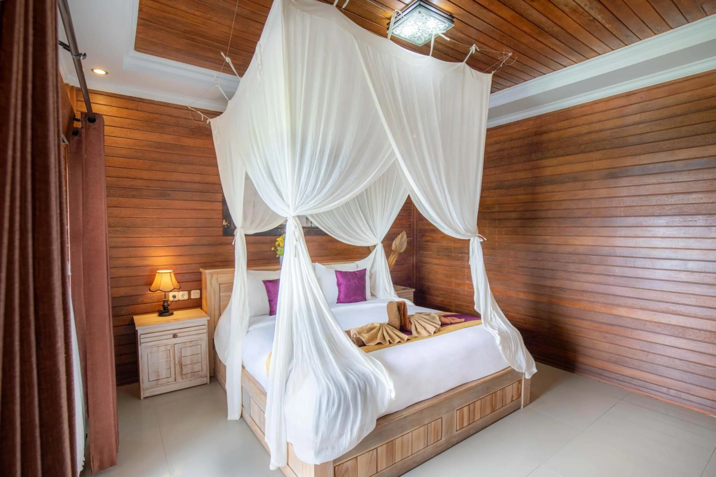 Bedroom, Bed in Reynten Hill