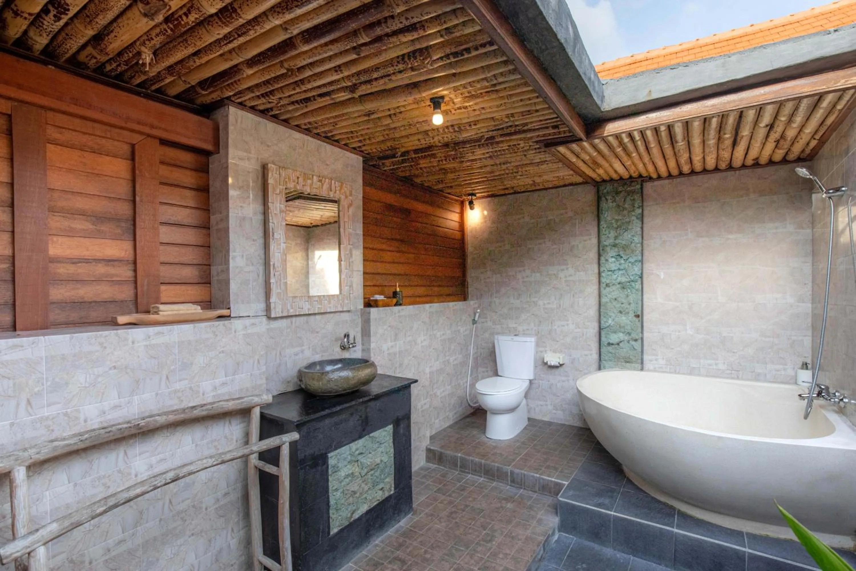 Bathroom in Reynten Hill