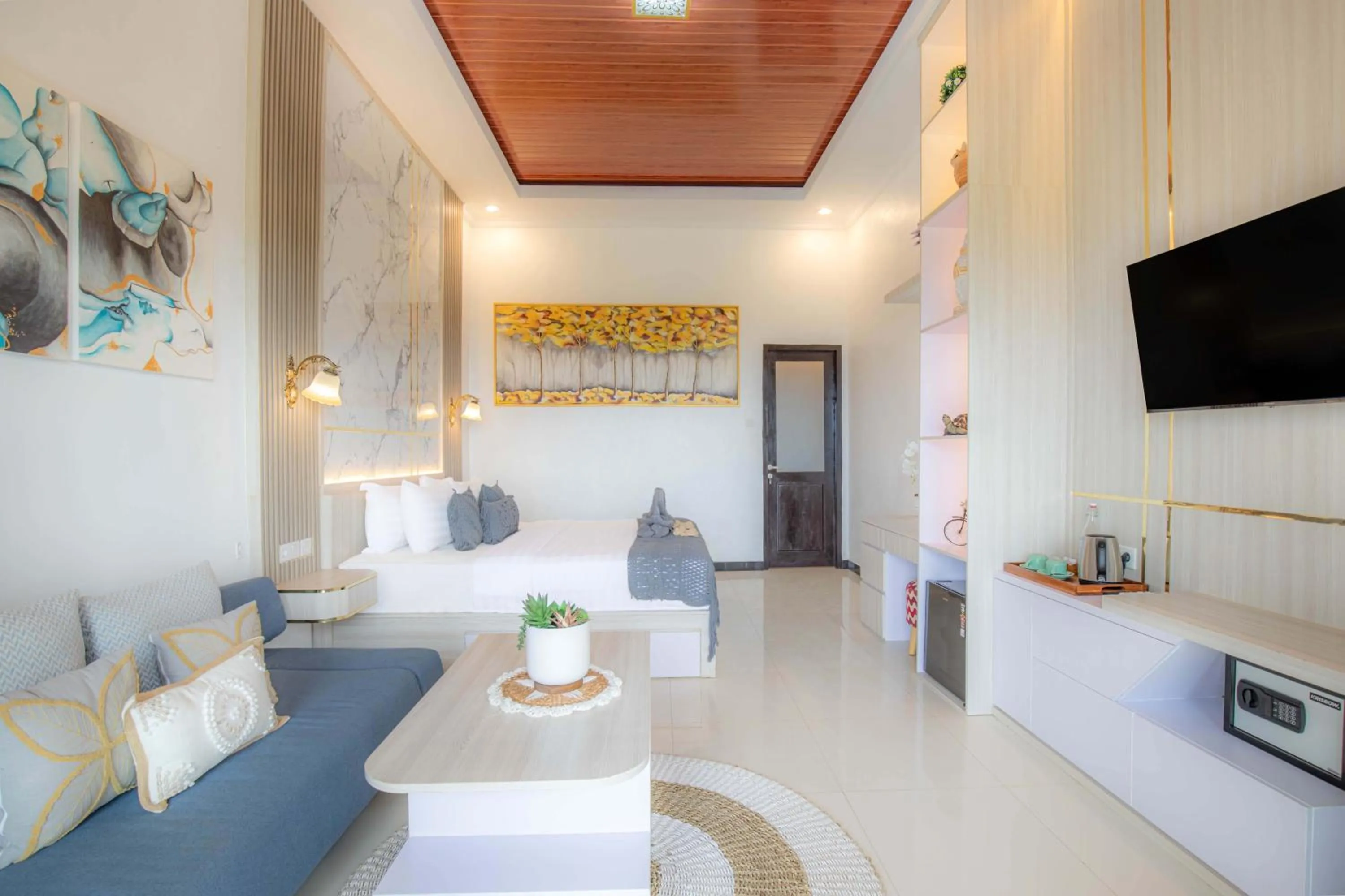 Bedroom in Reynten Hill