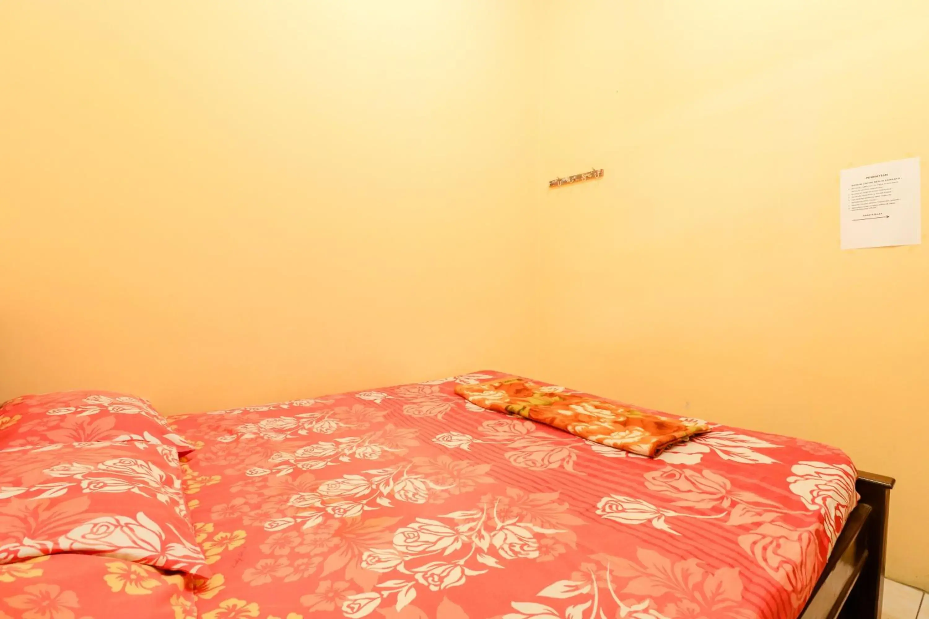 Bedroom, Bed in Penginapan Roro Mendut Syariah Bedroom, Bed in Penginapan Roro Mendut Syariah