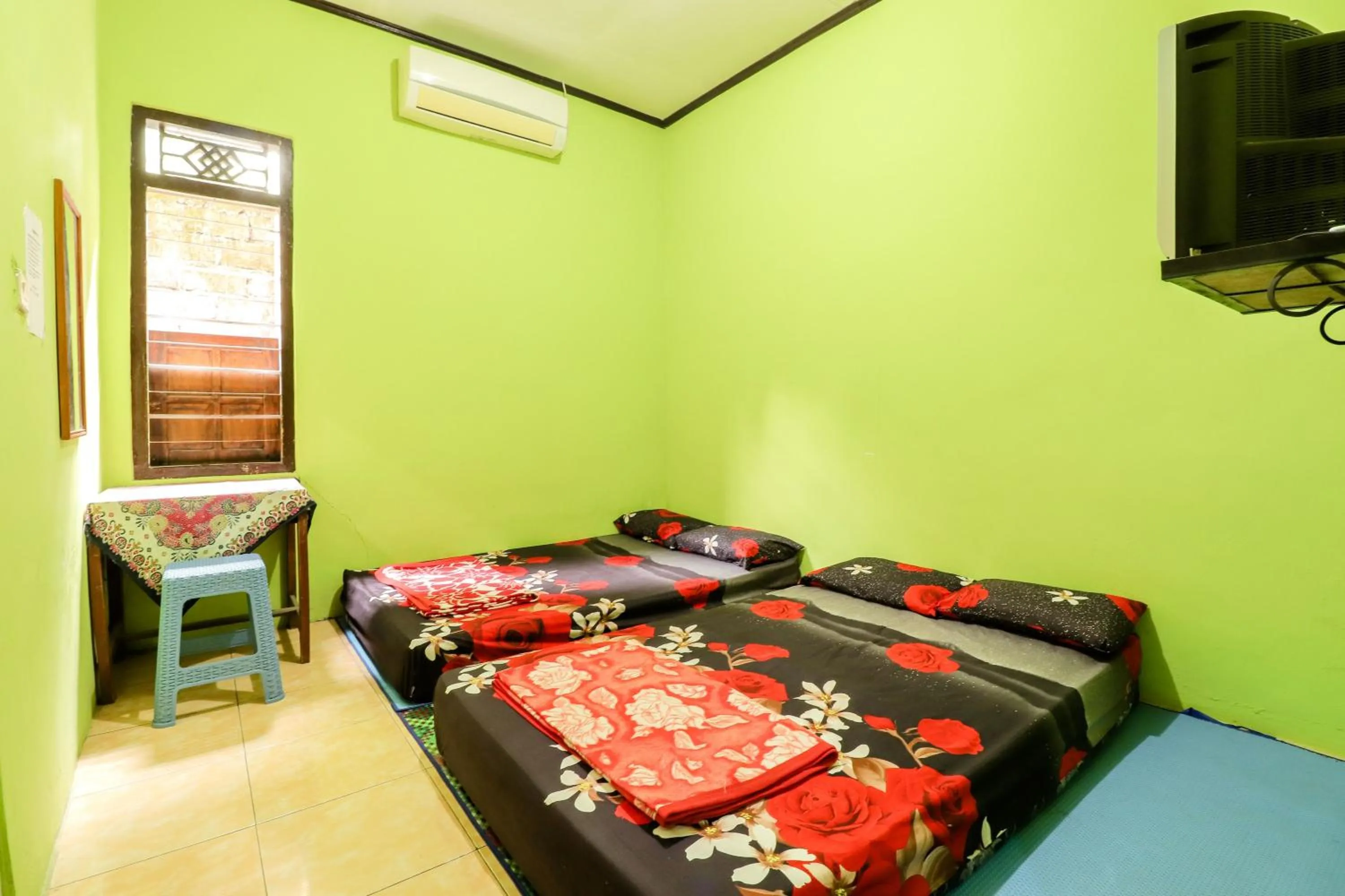 Bedroom, Bed in Penginapan Roro Mendut Syariah