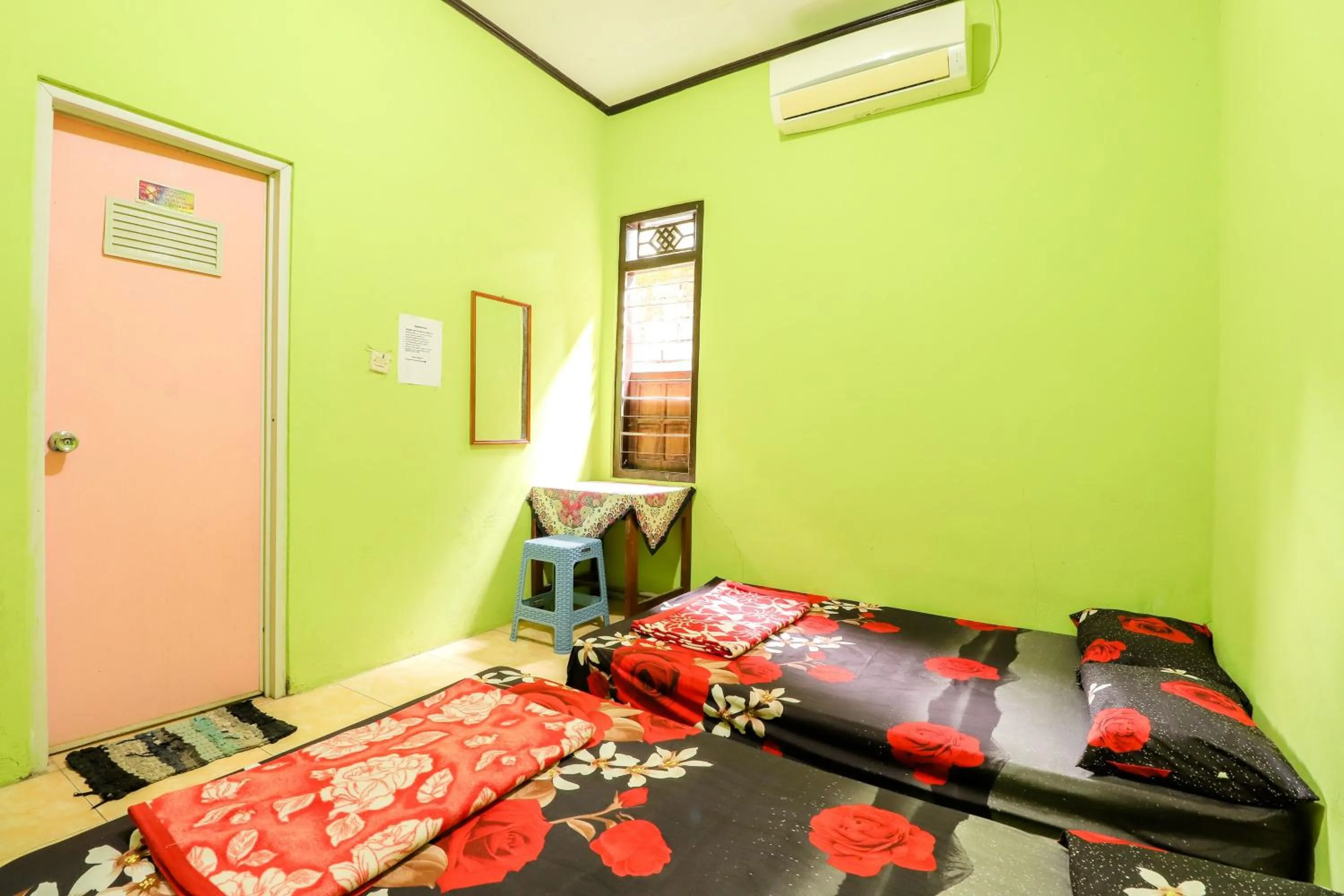 Bedroom, Bed in Penginapan Roro Mendut Syariah