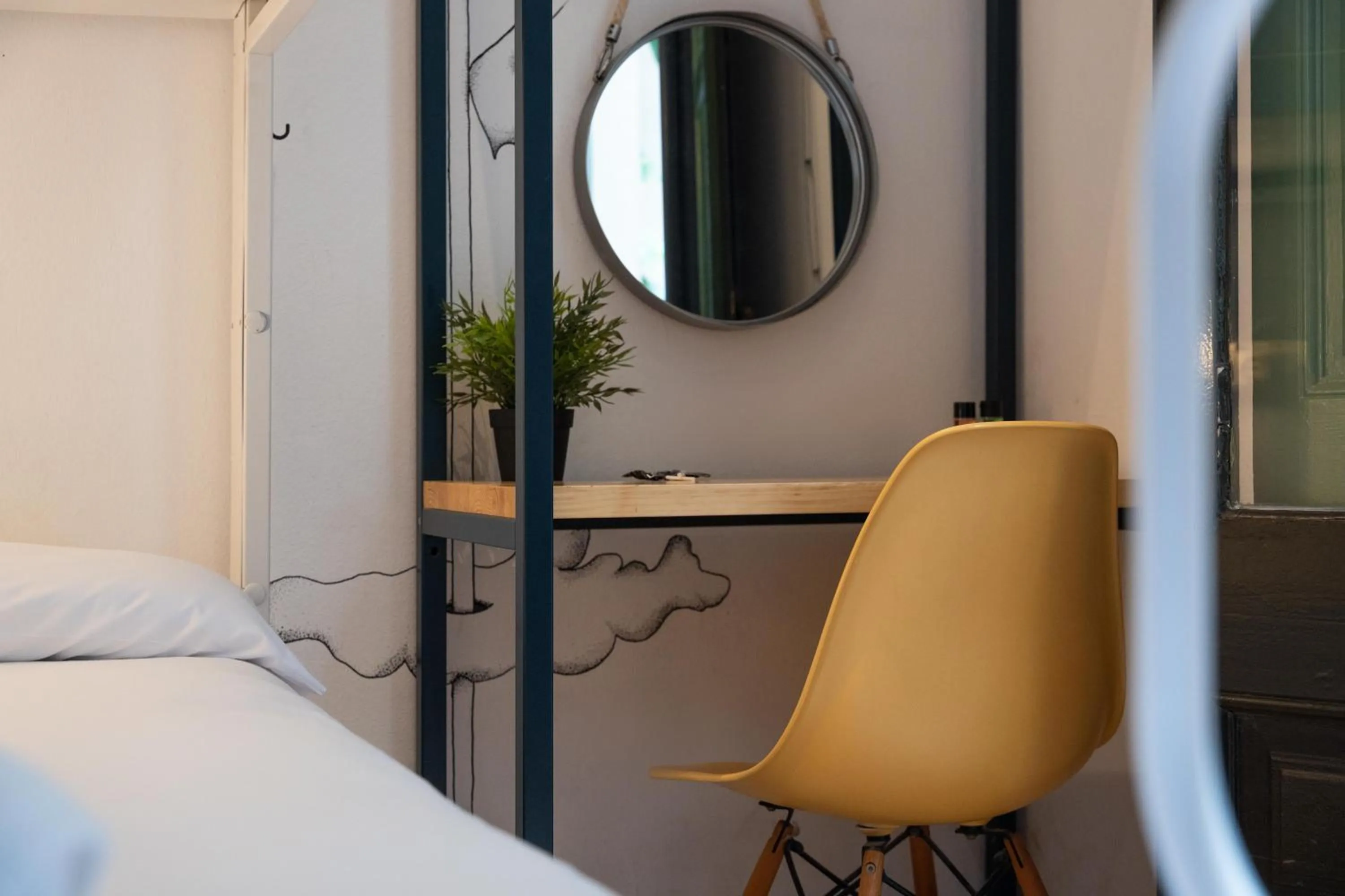 Bedroom, Bed in The Central House Barcelona Gracia