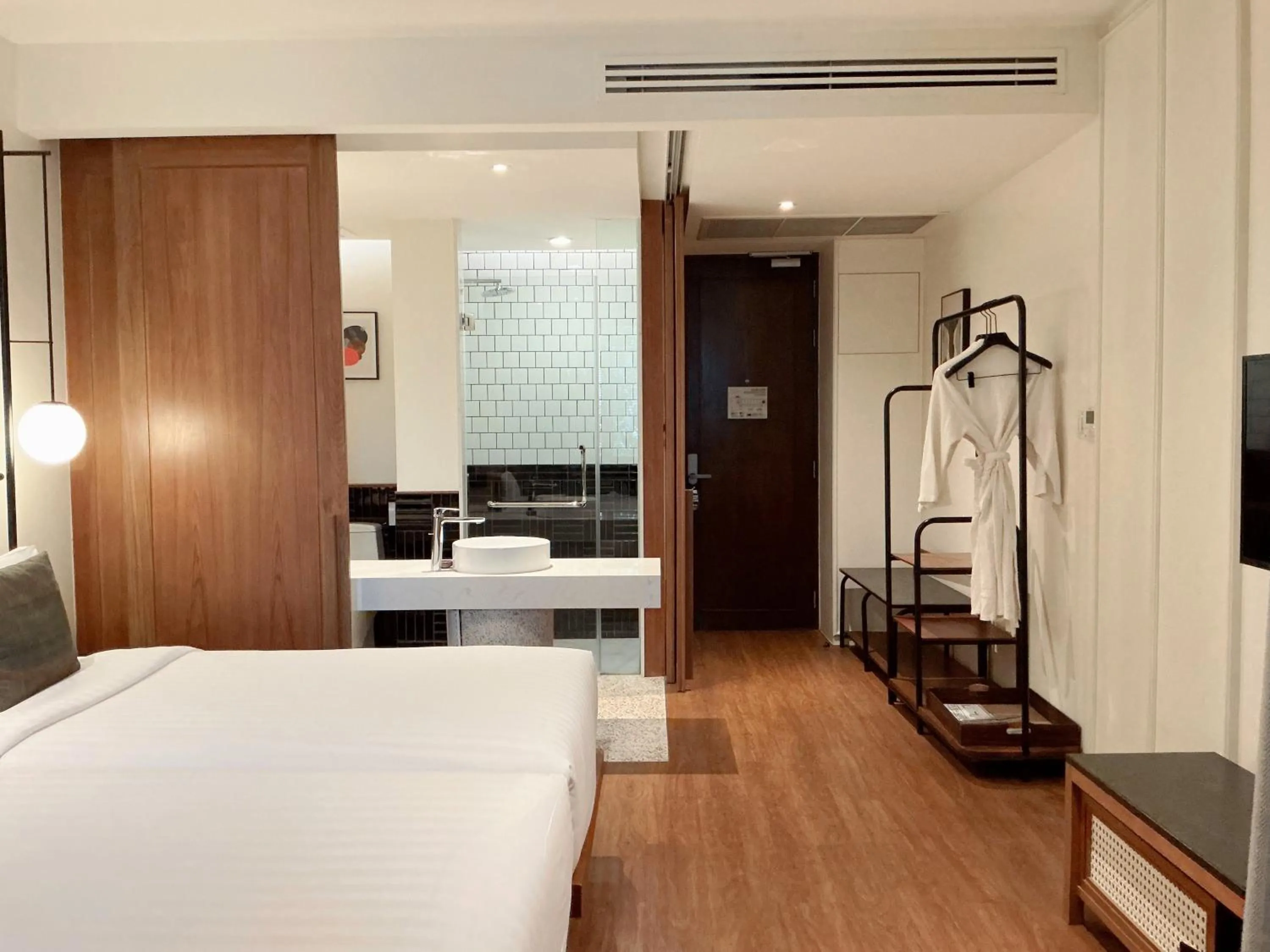 Bedroom, Bed in Hotel Loy Chiang Mai