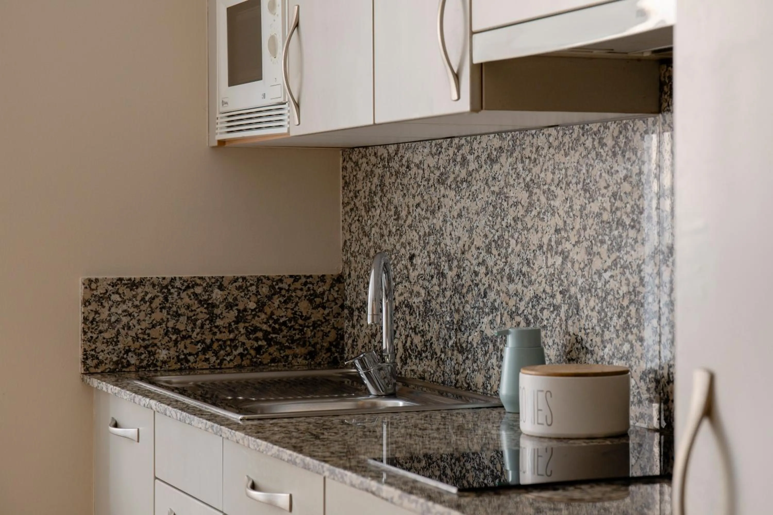 kitchen in El Alma de las Ramblas