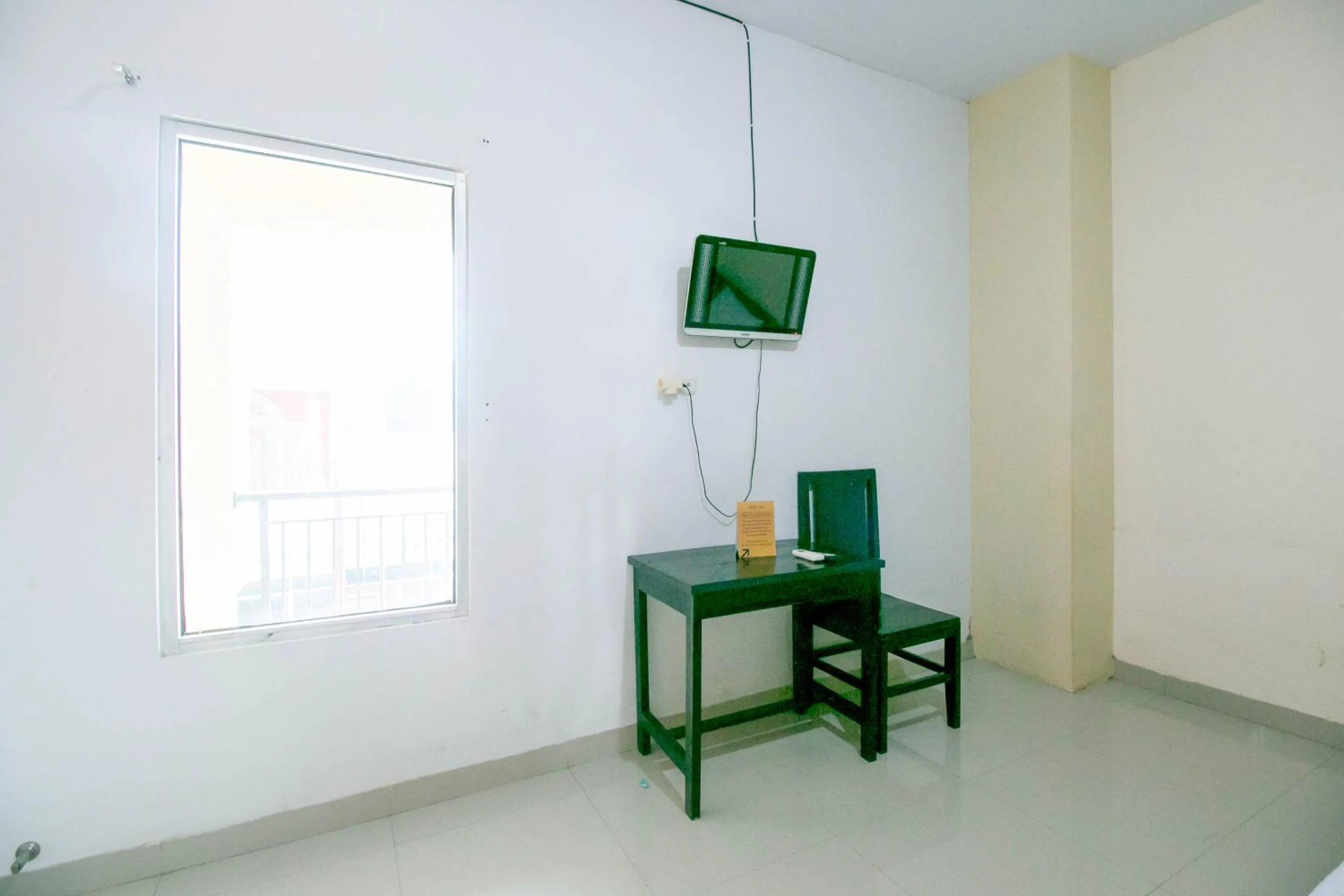 TV and multimedia in Grand Azizah Makassar RedPartner