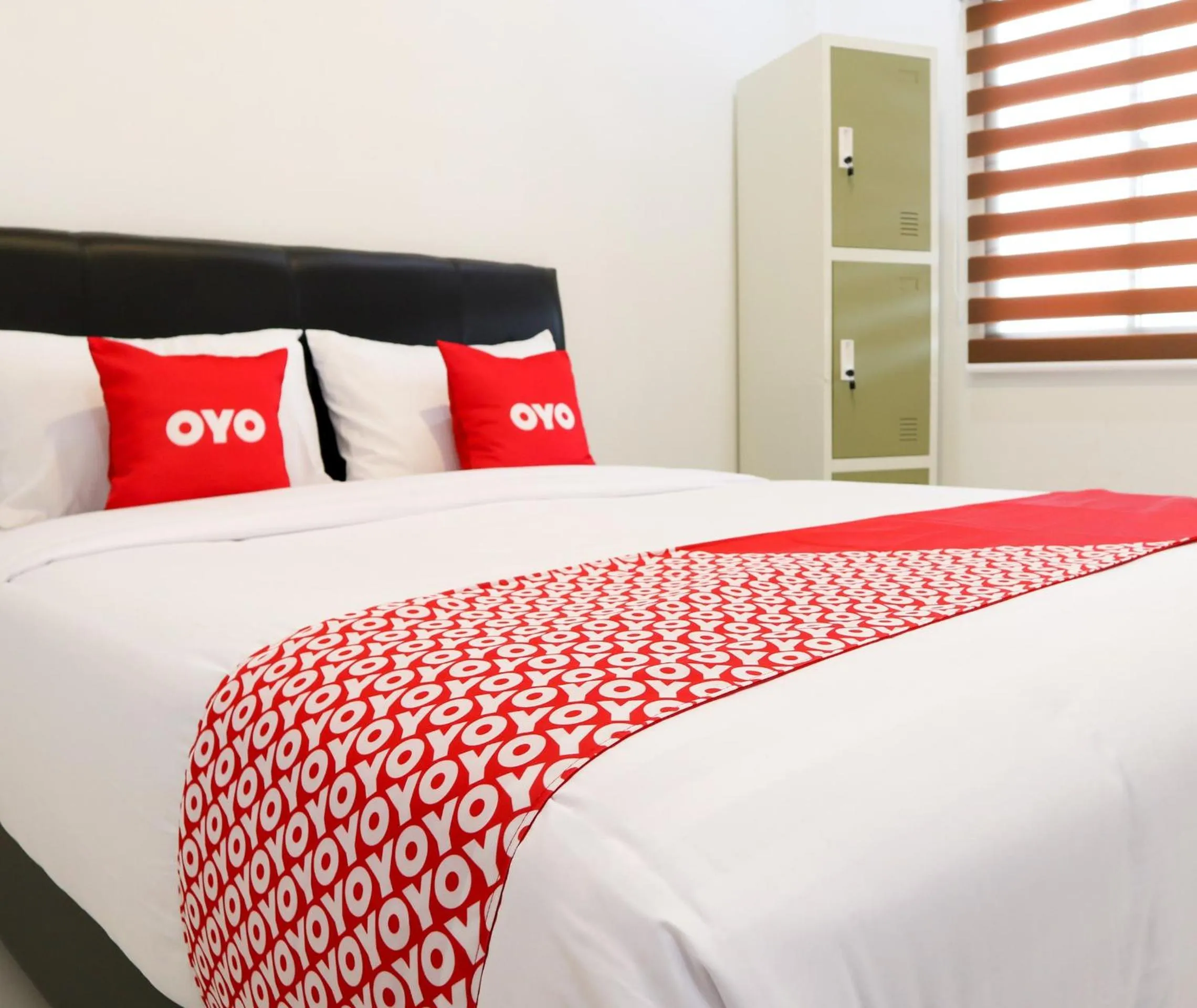 Bedroom in Hotel O Monalisa Residence And Cafe