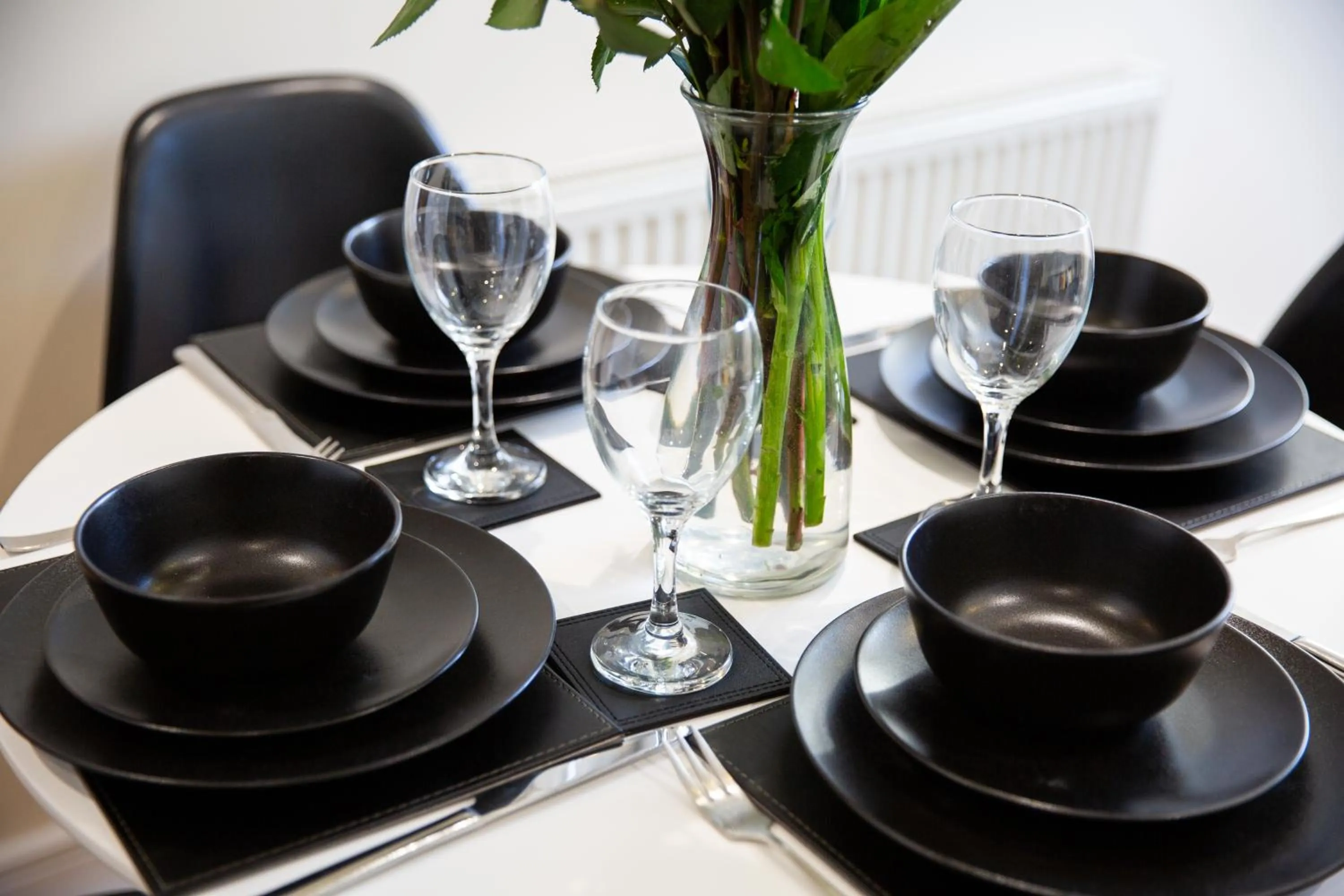 Dining area in Velvet 2-bedroom apartment, Clockhouse, Hoddesdon