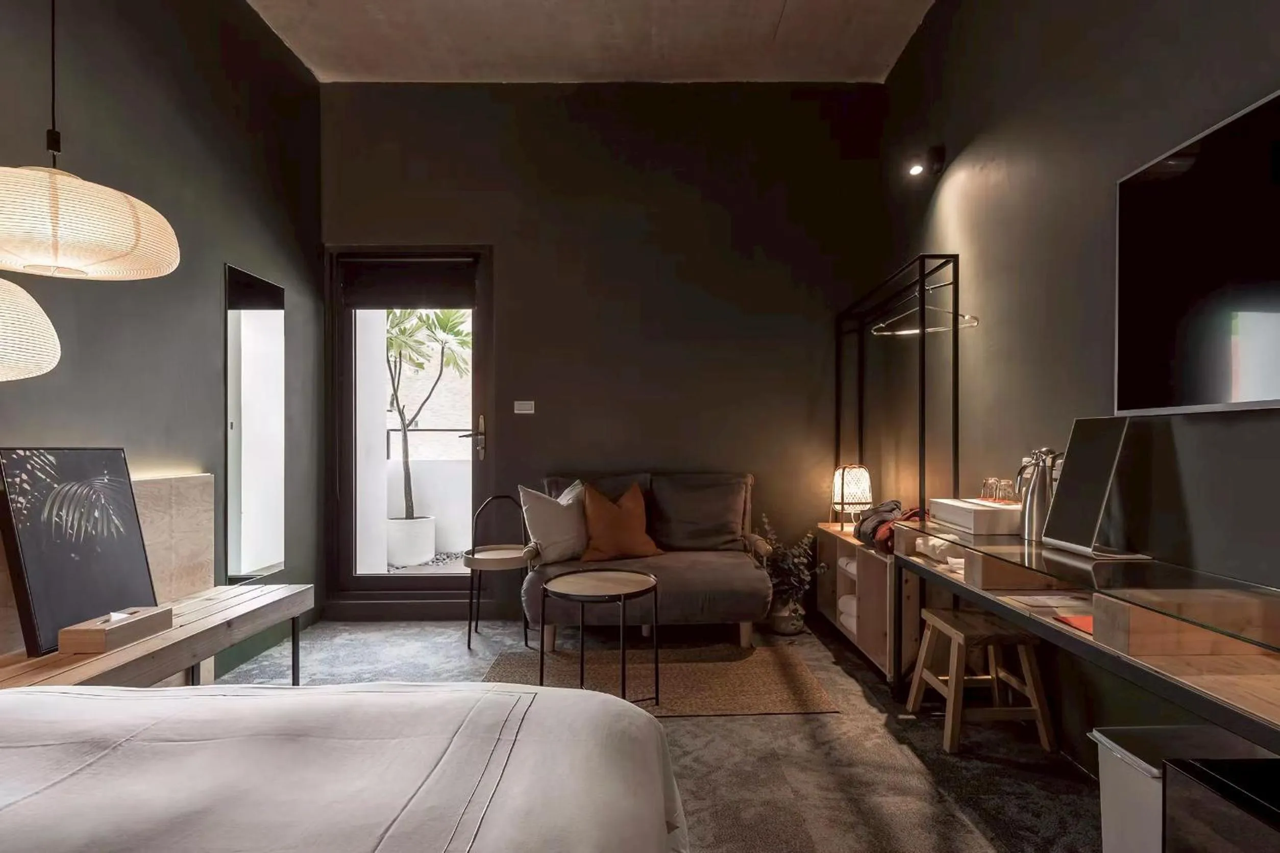 Photo of the whole room, Bed in SI Hotel