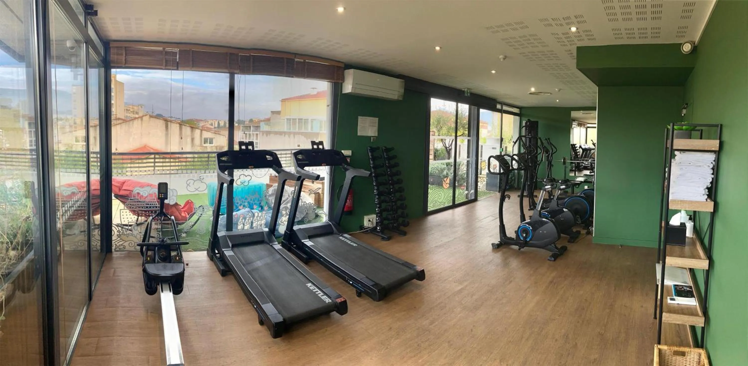 Fitness centre/facilities in Best Western Linko Aubagne