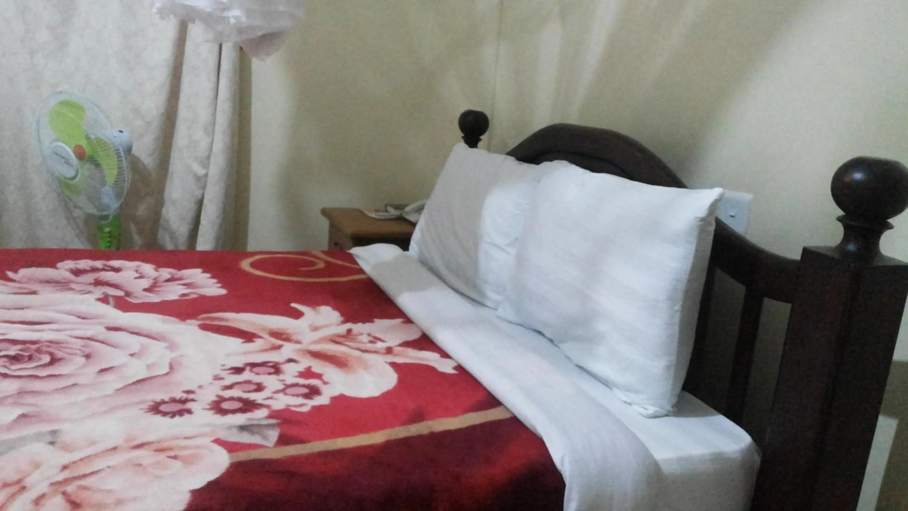 Bed in Hotel Premier