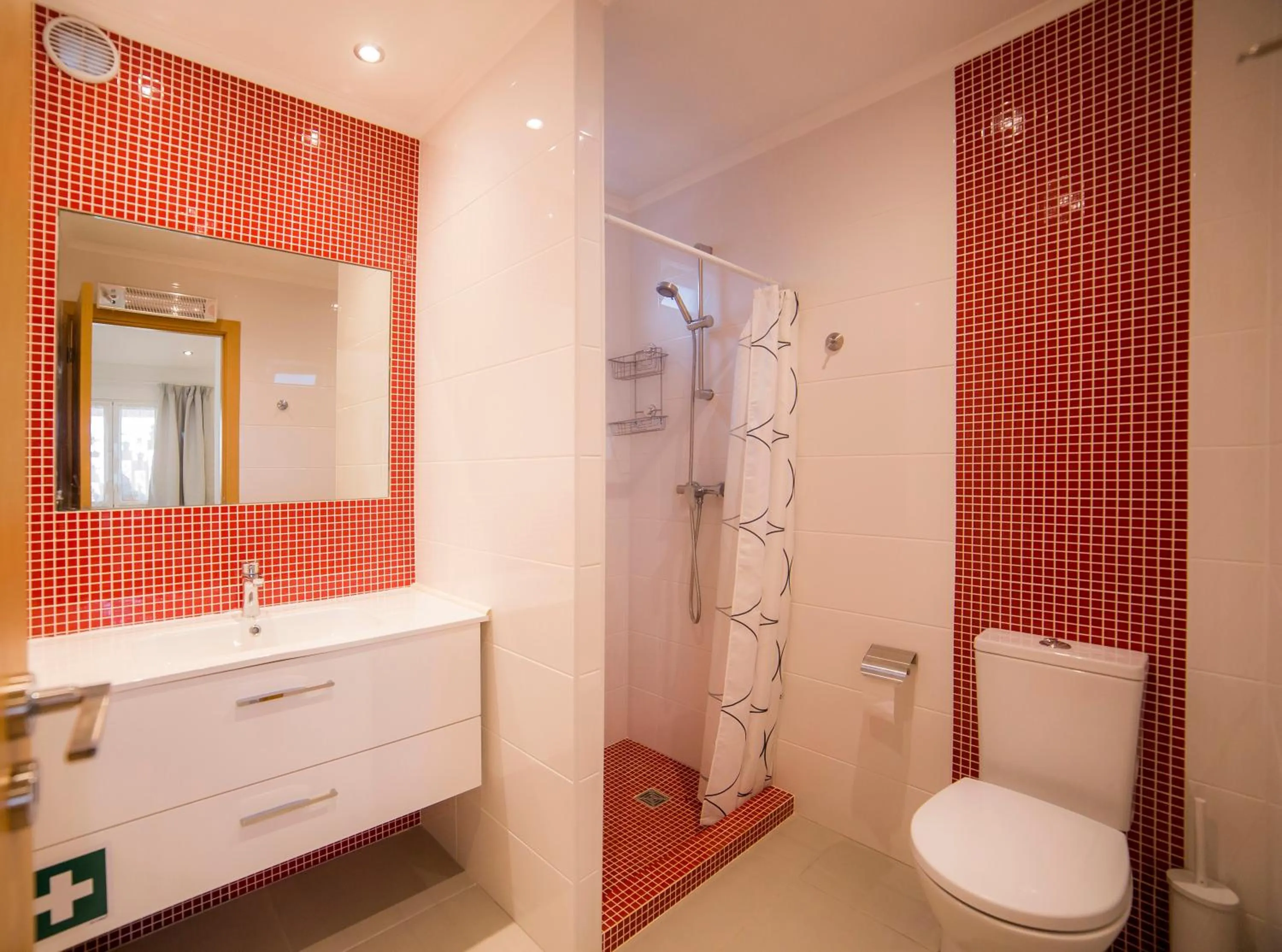 Shower in Casa da Montanha