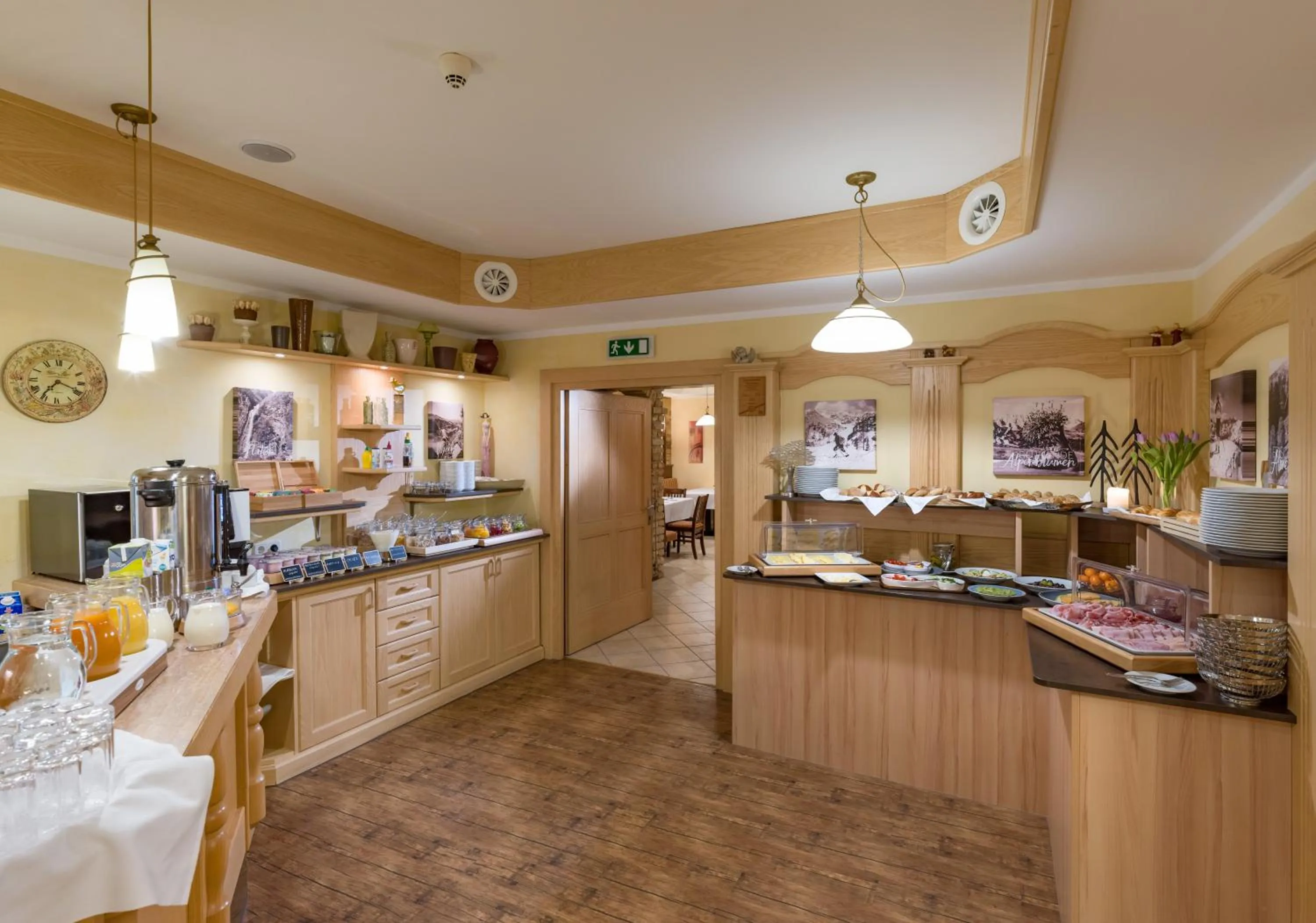 Breakfast in Hotel Kössler