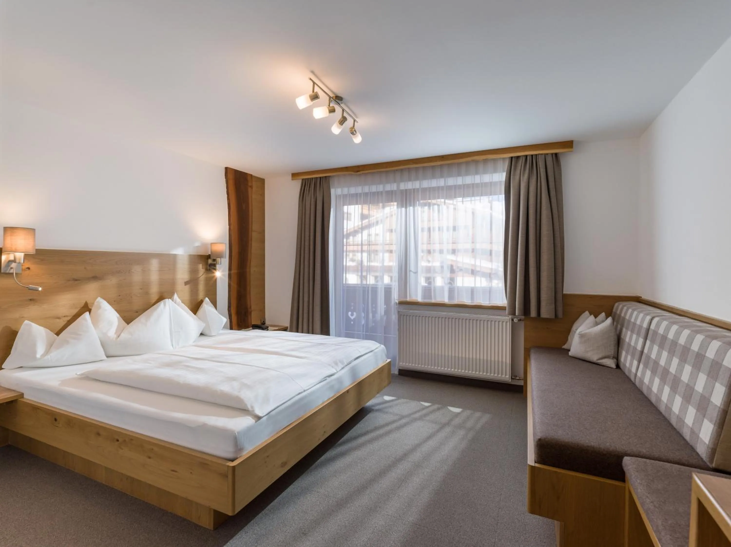 Photo of the whole room, Bed in Hotel Kössler