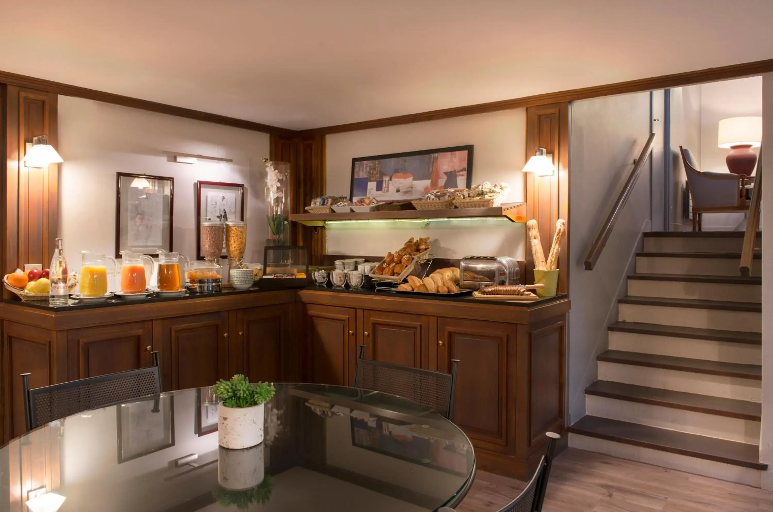 Restaurant/places to eat in Apollinaire Restaurant/places to eat in Apollinaire