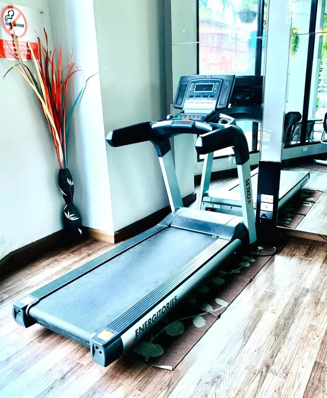 Fitness centre/facilities in Mantra Varee Hotel Fitness centre/facilities in Mantra Varee Hotel