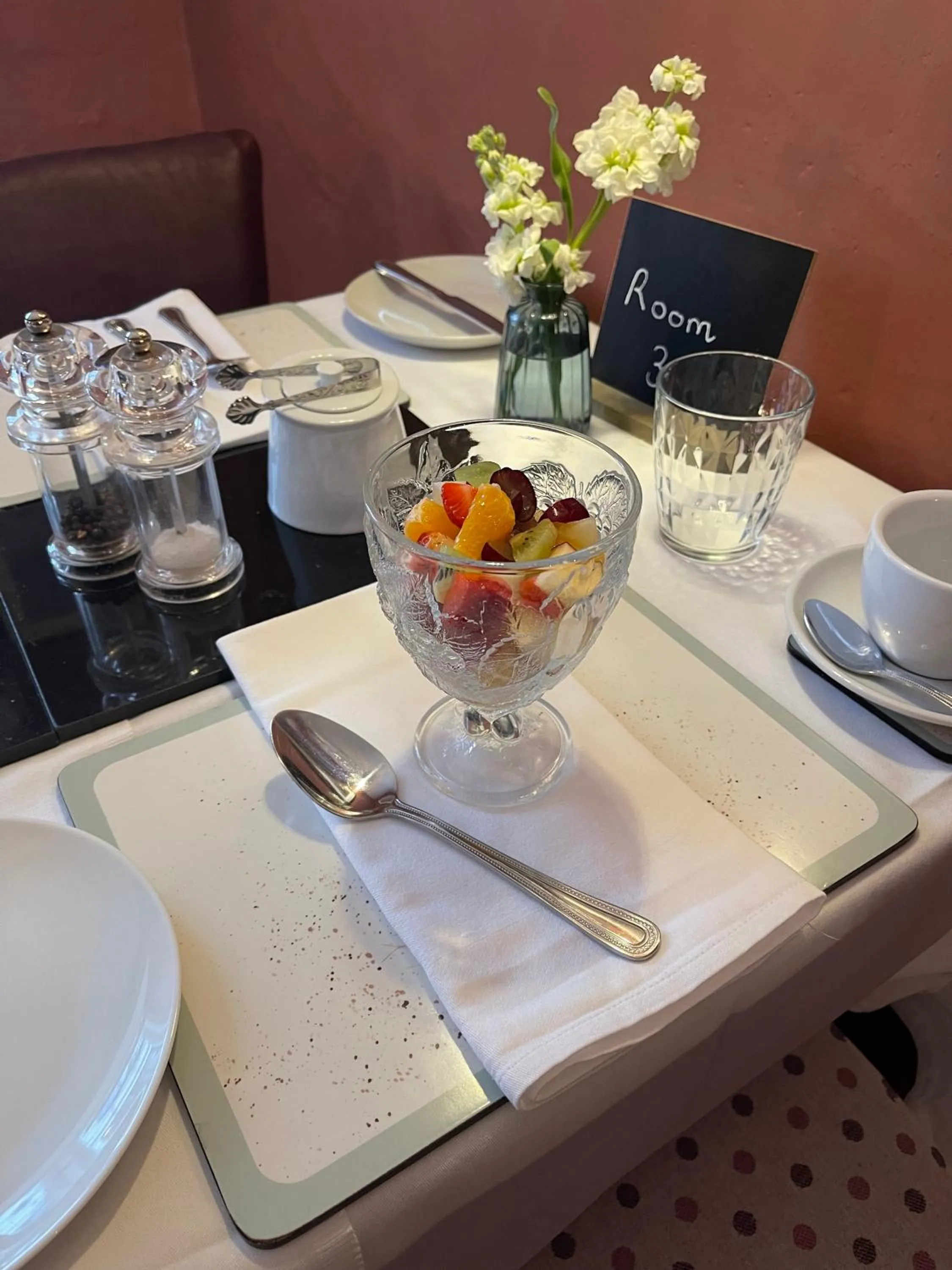 Breakfast in Myrtle Cottage B&B