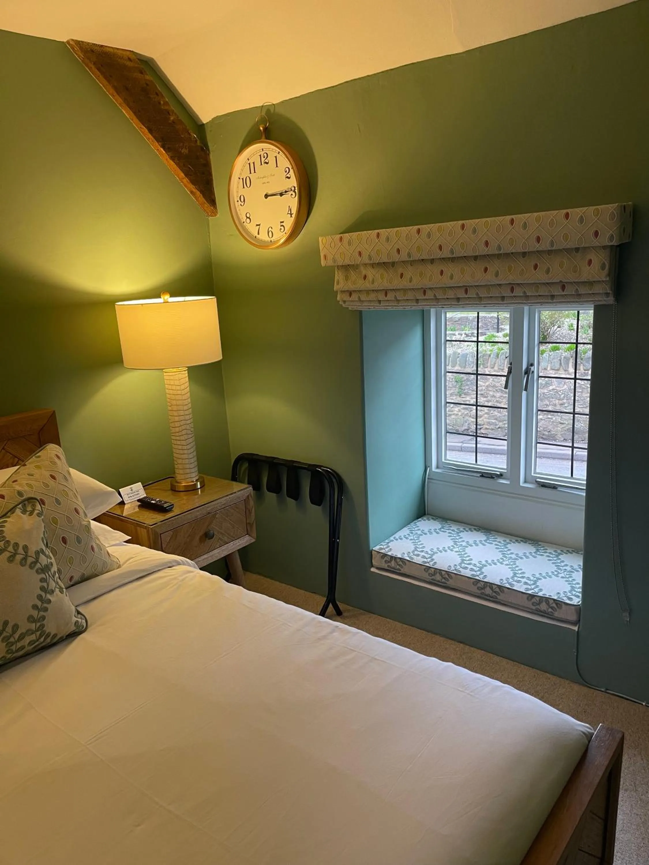 Bedroom, Bed in Myrtle Cottage B&B