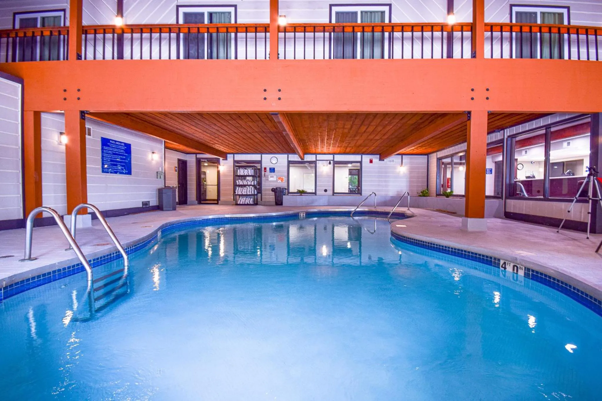 Swimming pool in Days Inn & Suites by Wyndham Wisconsin Dells