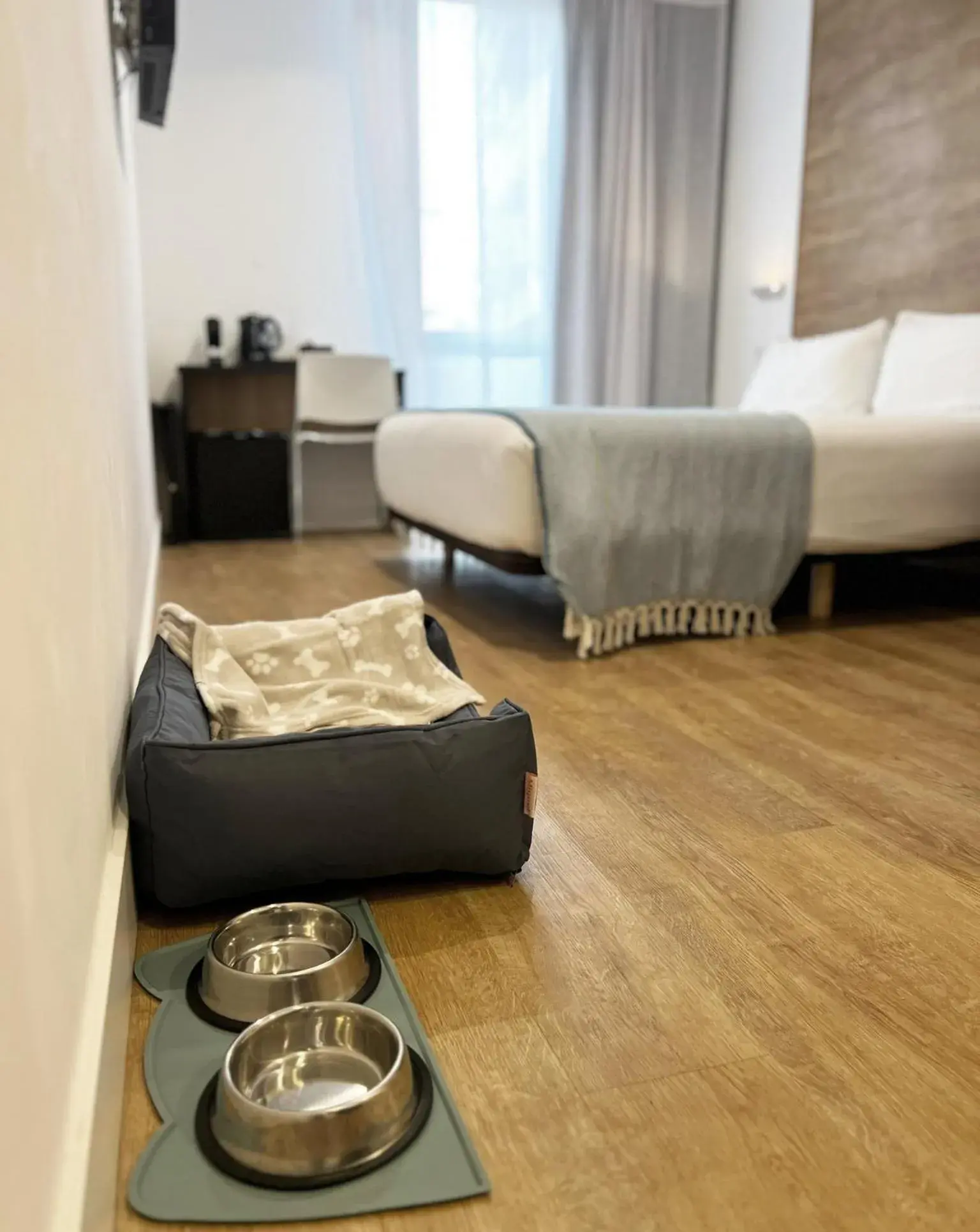 pet friendly, Bed in Uma Suites Ondarreta pet friendly, Bed in Uma Suites Ondarreta