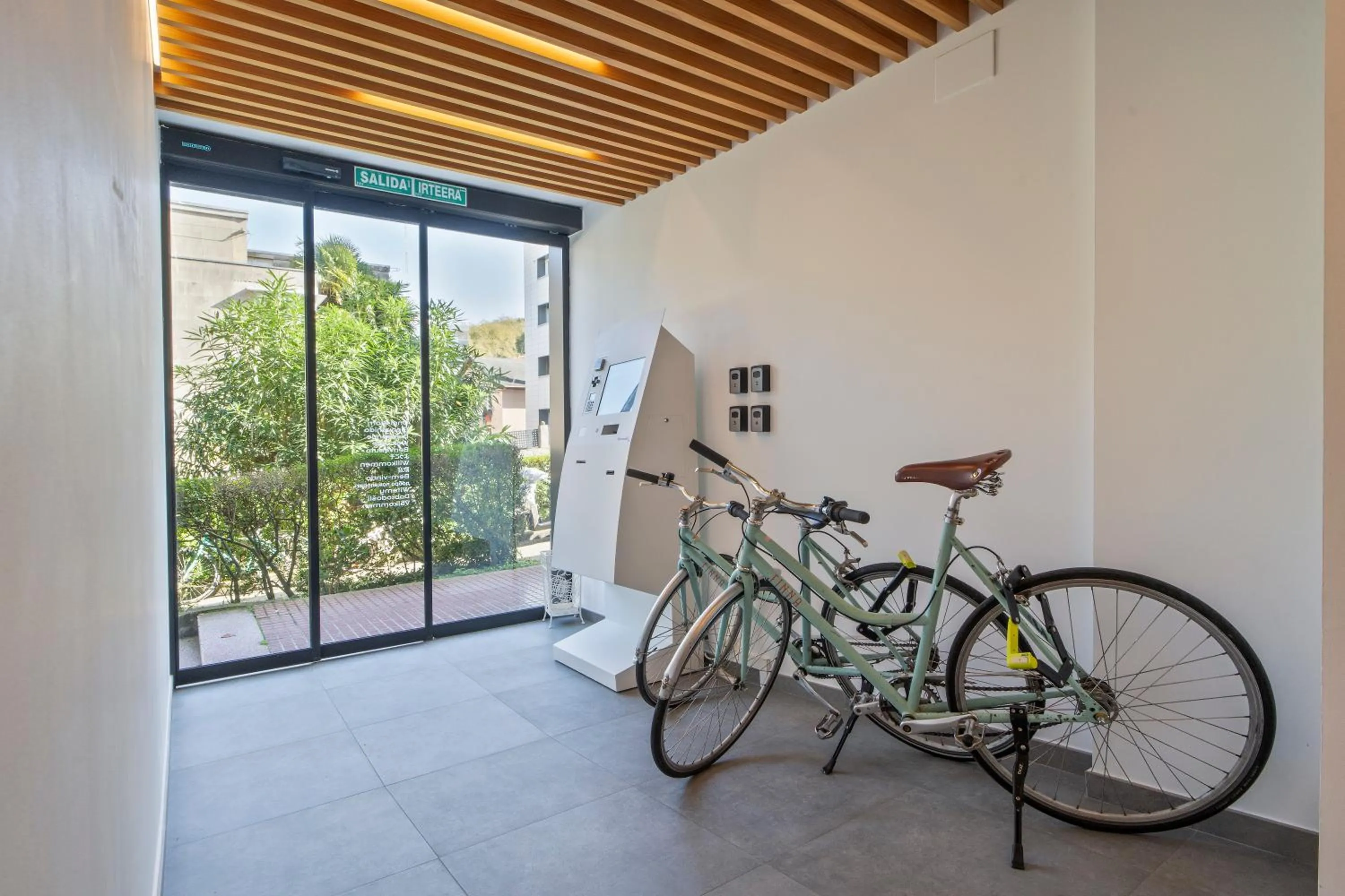 Cycling in Colectia Hotel Ondarreta