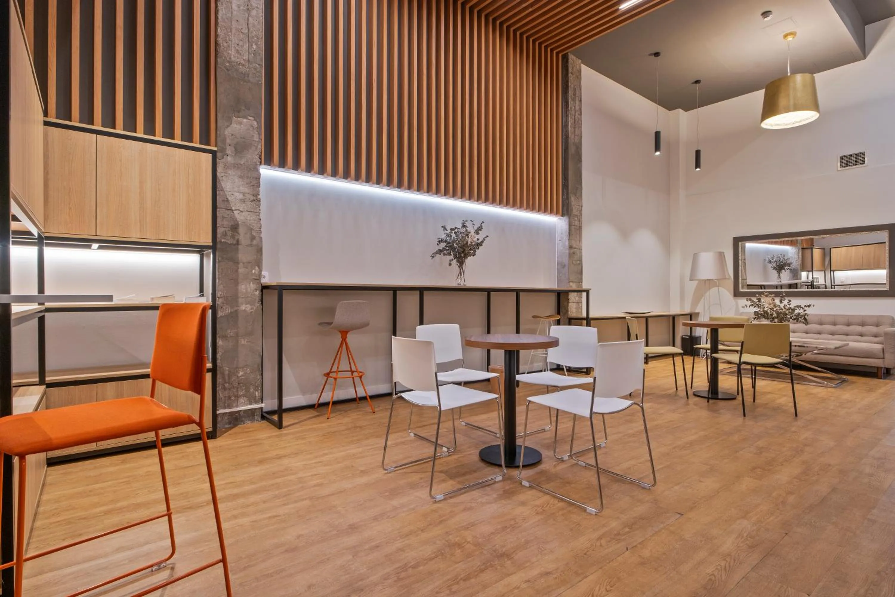 Seating area in Colectia Hotel Ondarreta