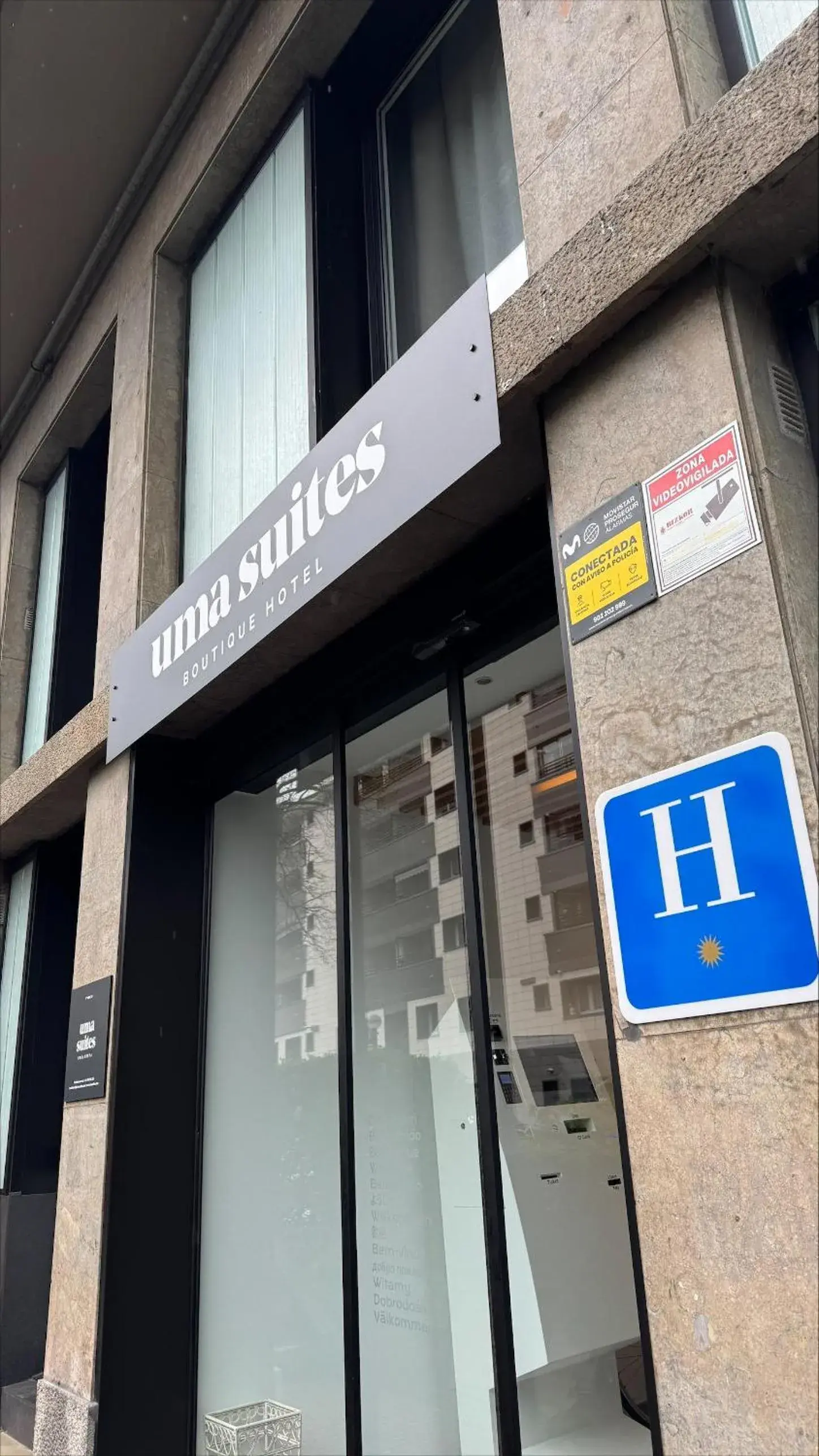Facade/entrance in Uma Suites Ondarreta Facade/entrance in Uma Suites Ondarreta