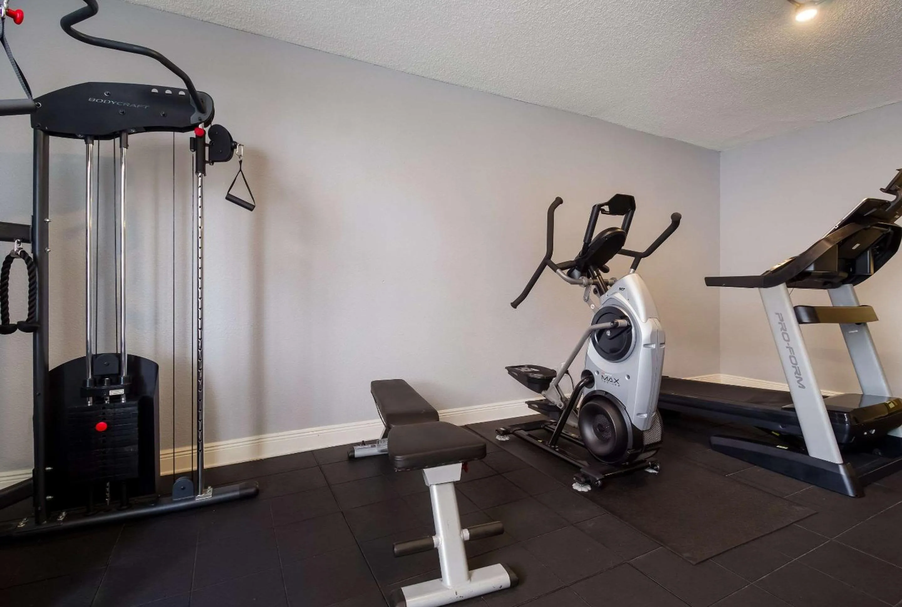 Fitness centre/facilities in Quality Inn Houston East I-10