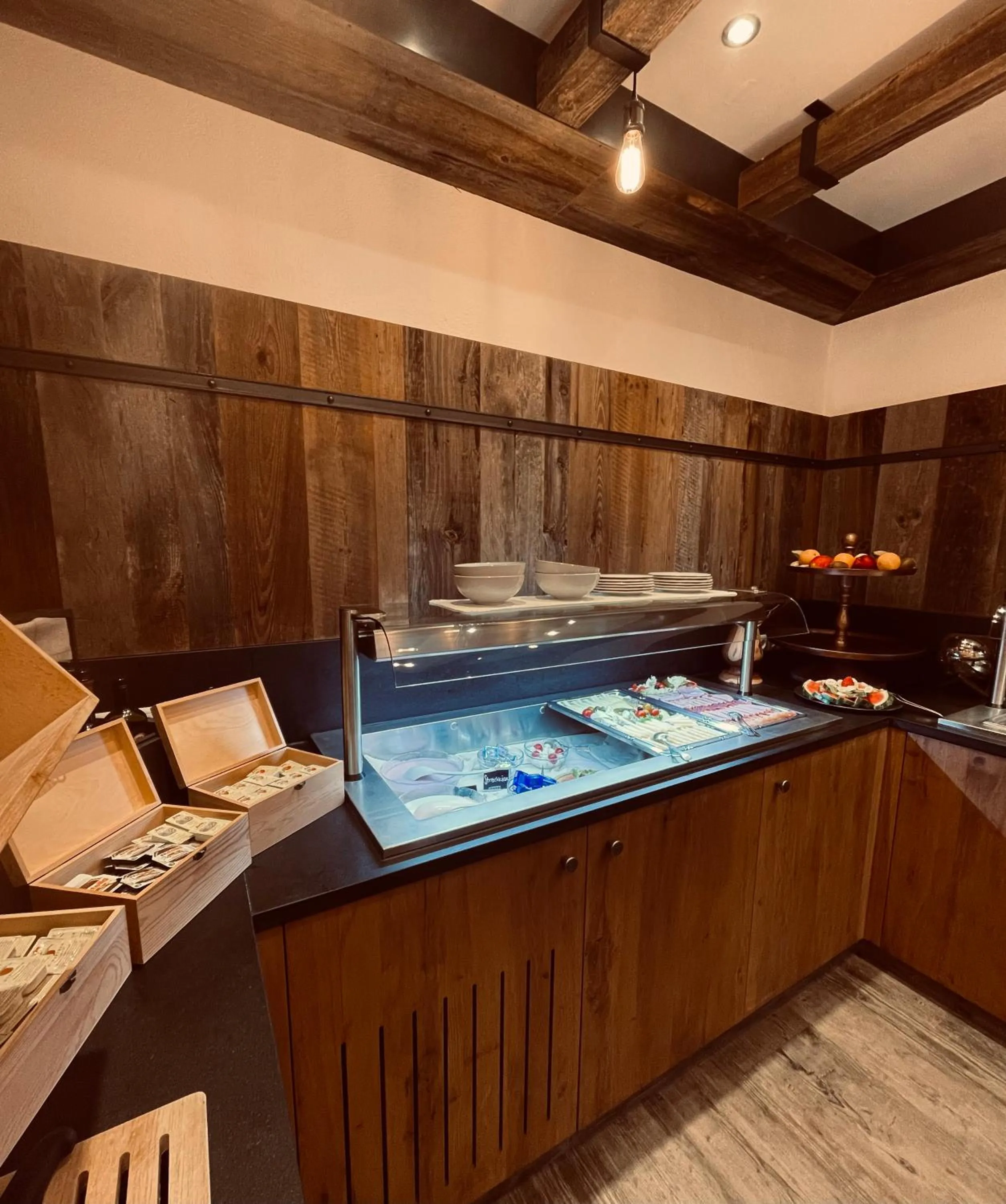 Buffet breakfast in Hotel Central