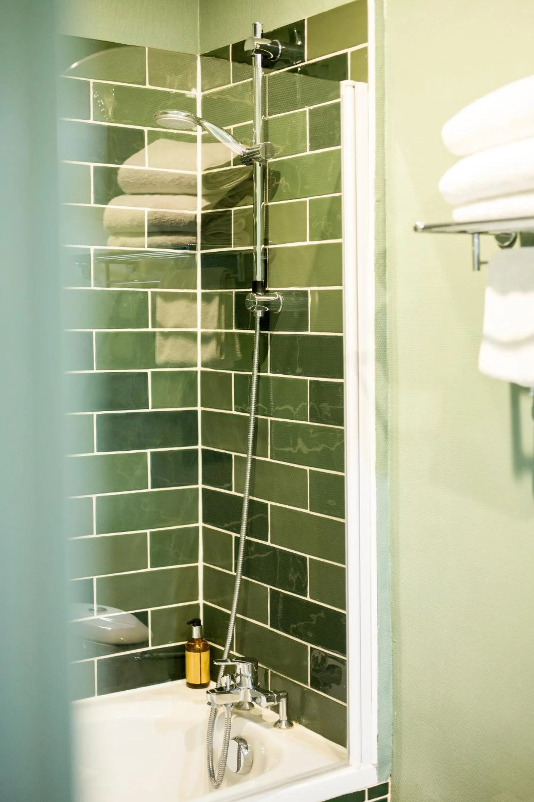 Bathroom in Hotel Iena