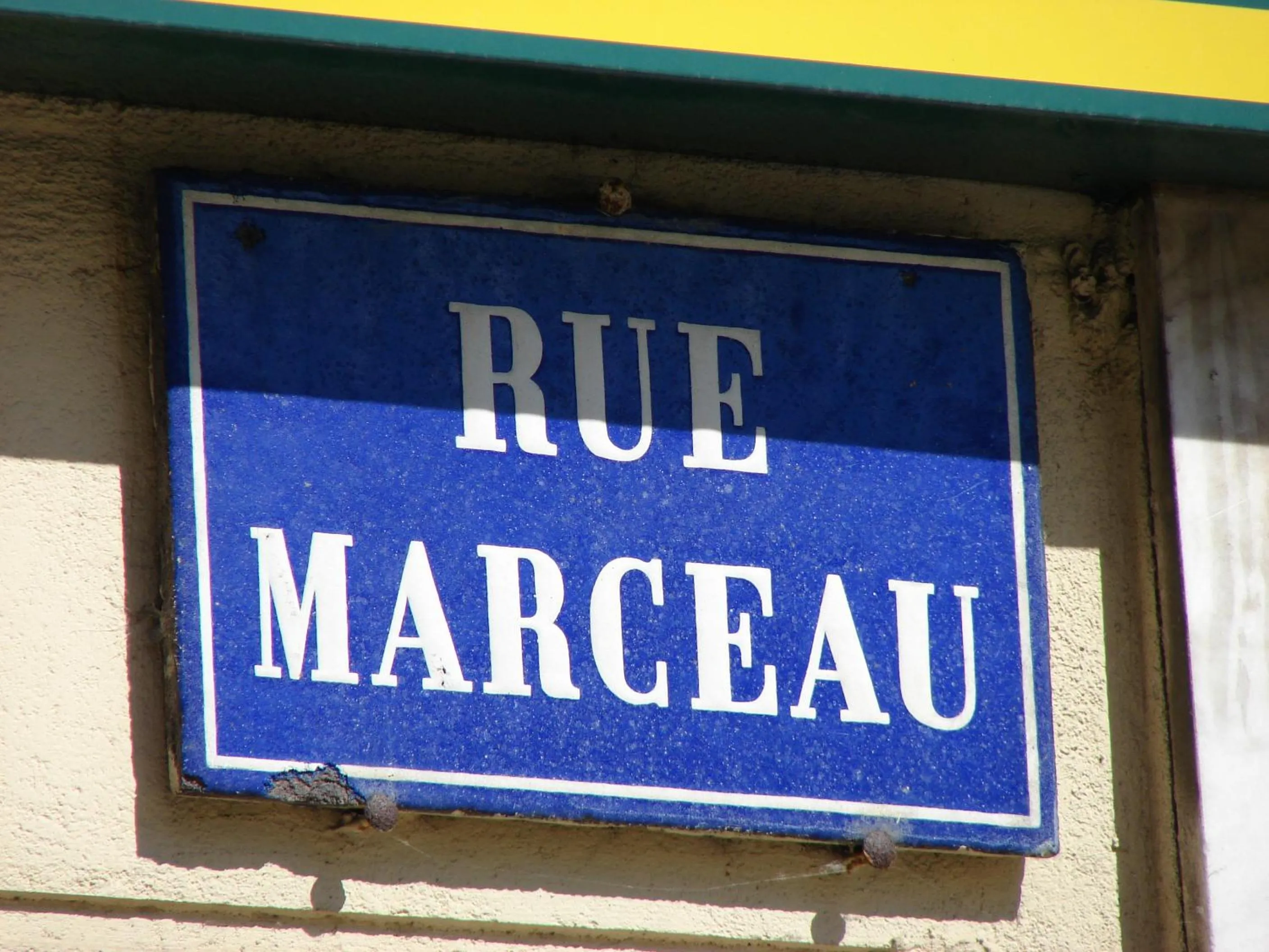 Property logo or sign in Hotel Iena