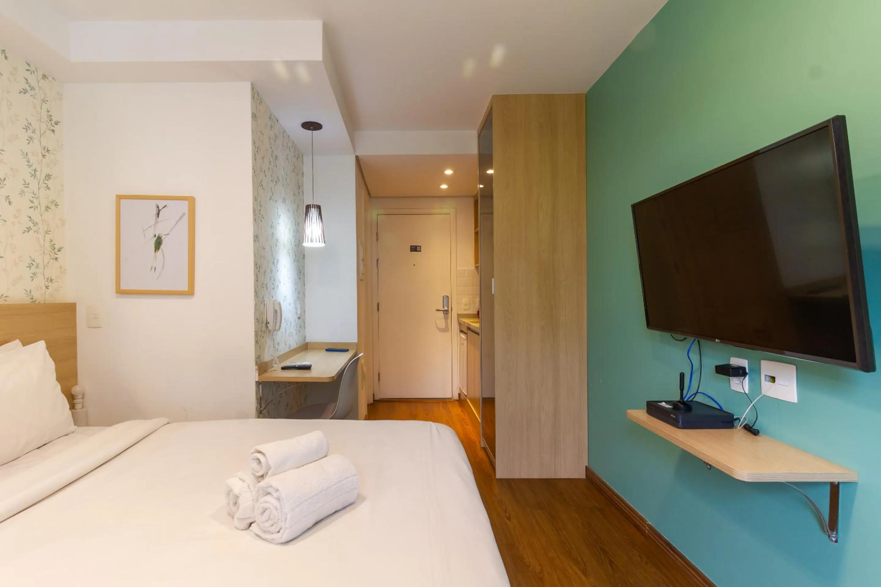 Photo of the whole room, Bed in 360 São Luis