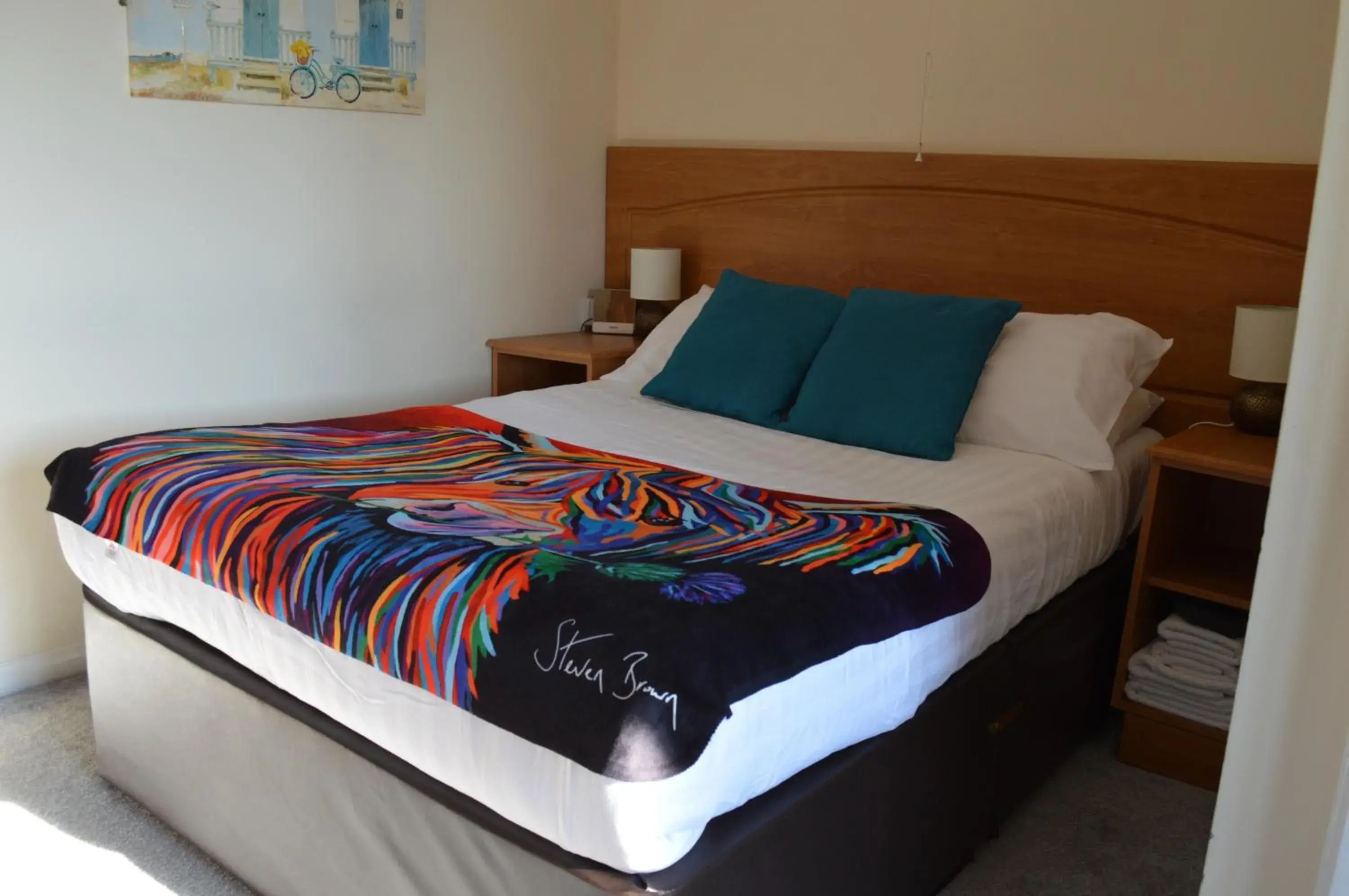 Standard Double Room with Shower in Hunters Lodge Hotel Standard Double Room with Shower in Hunters Lodge Hotel