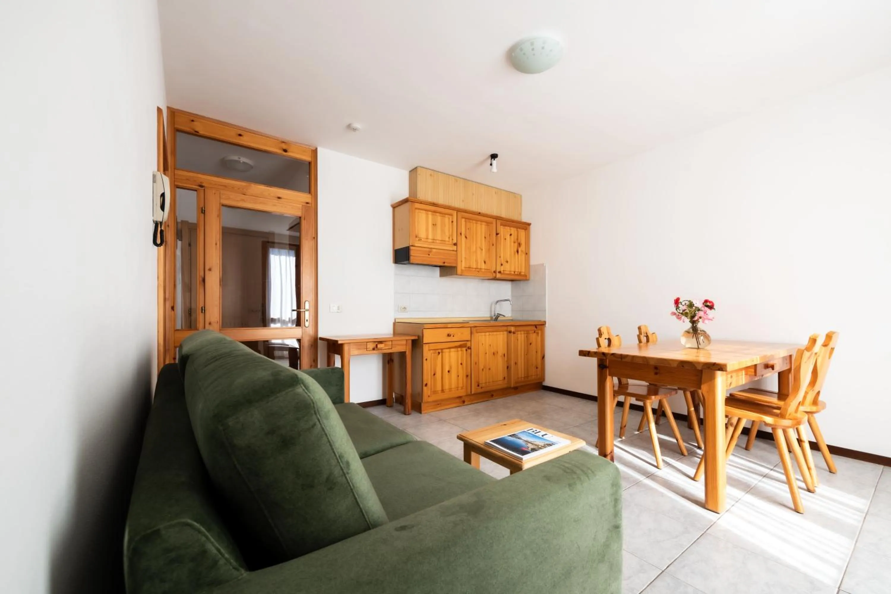 Kitchen or kitchenette in Appartamenti Lembondel - Ledro