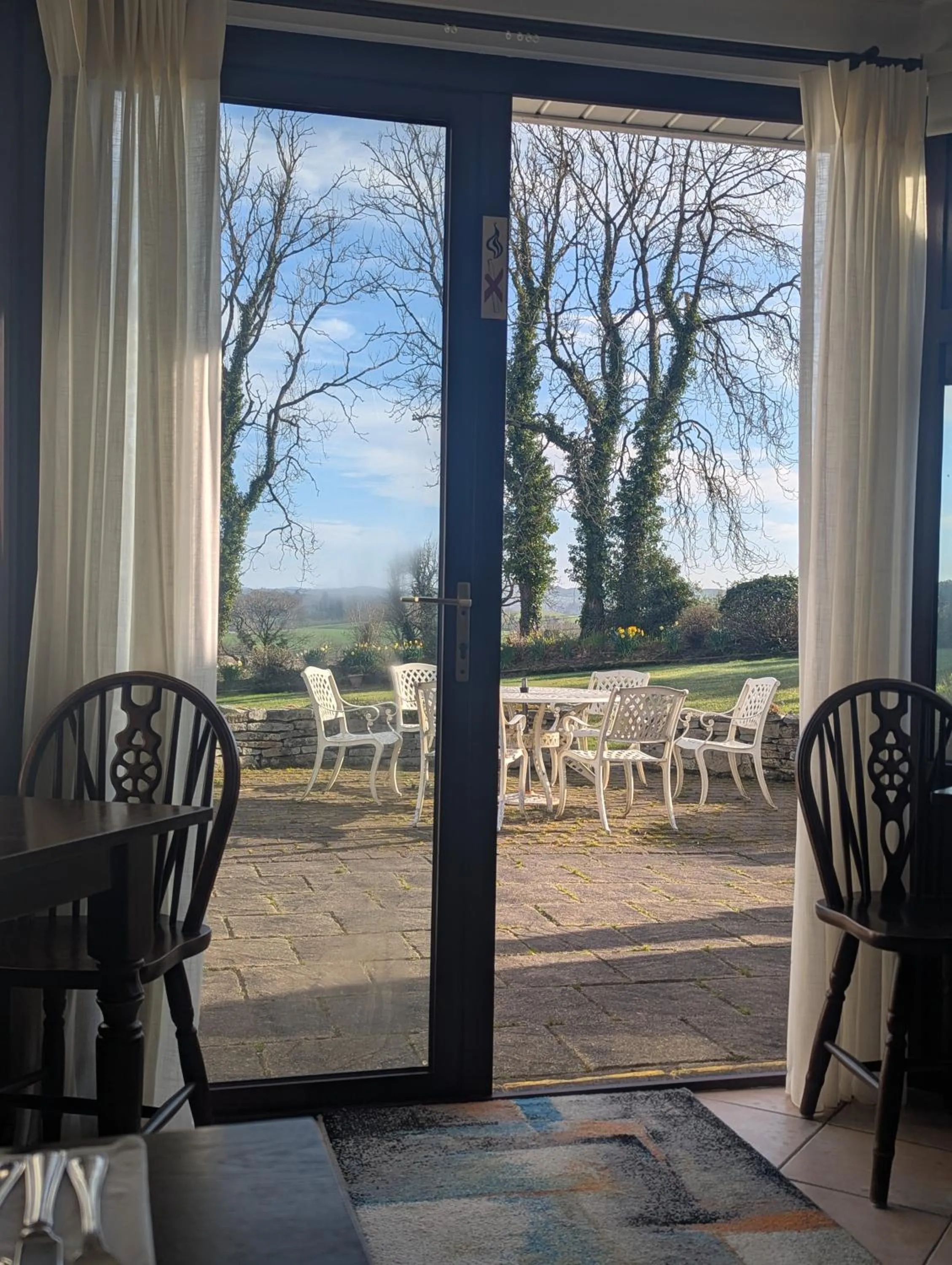 Breakfast in Willowbank House