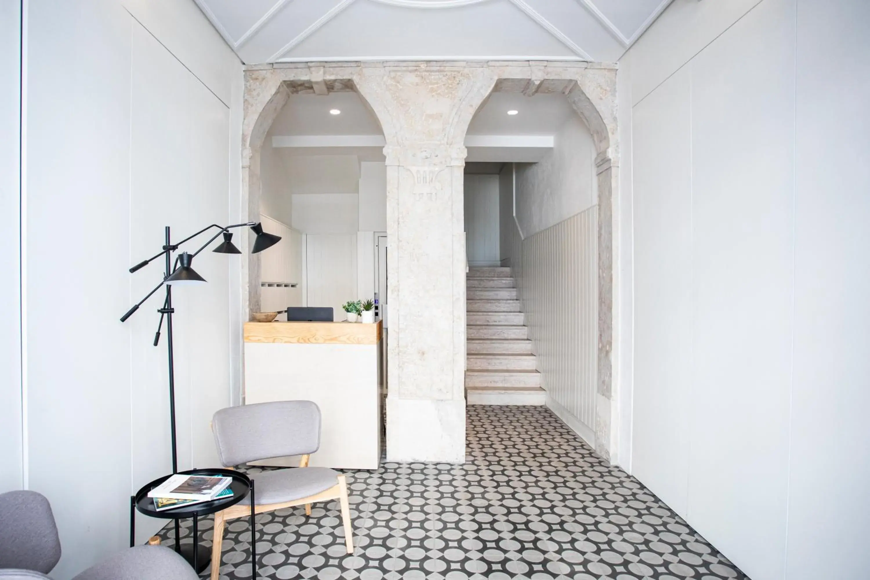 Facade/entrance in Montebelo Lisbon Downtown Apartments Facade/entrance in Montebelo Lisbon Downtown Apartments