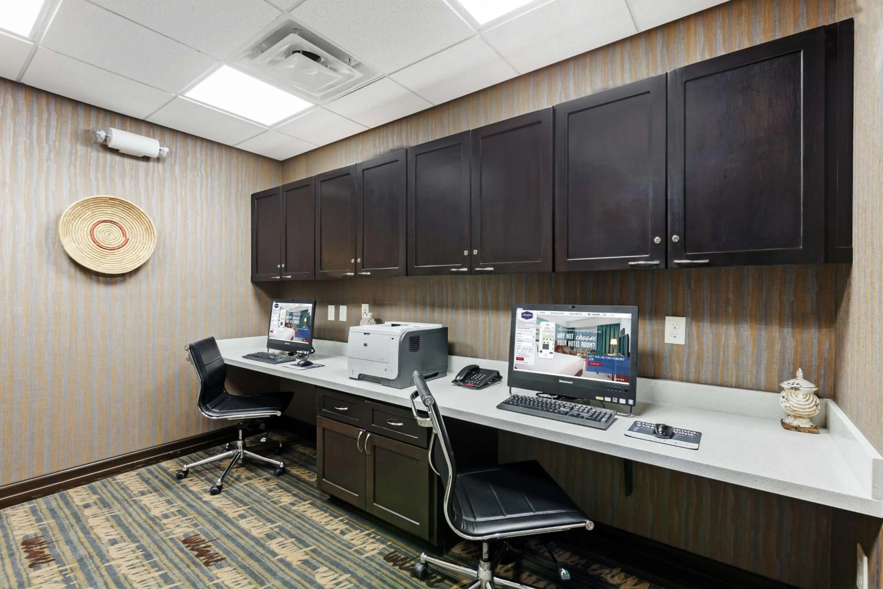 Business facilities in Hampton Inn and Suites Houston Heights I-10