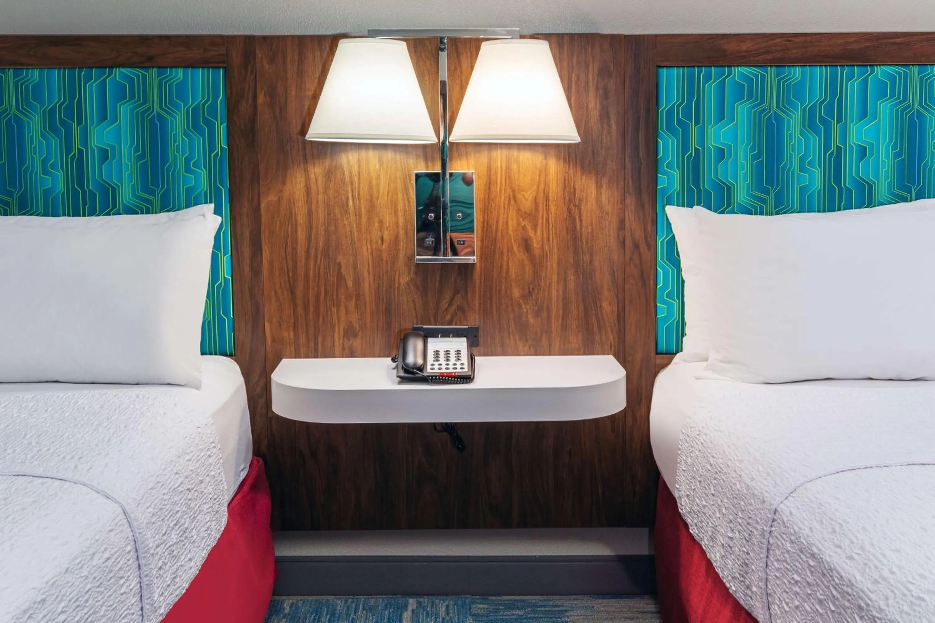 Bed in Hampton Inn and Suites Houston Heights I-10