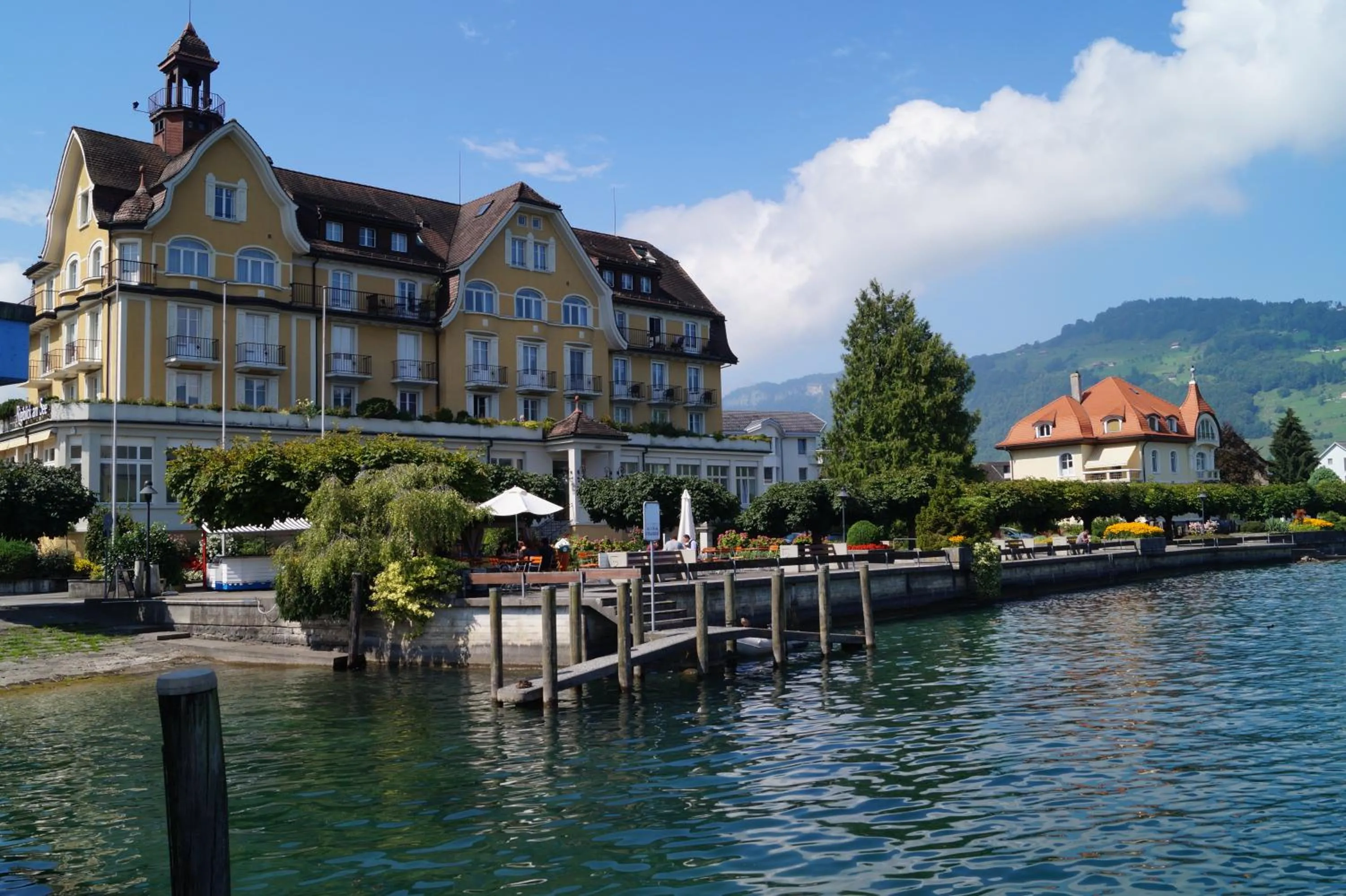 Restaurant/places to eat in Rigiblick am See