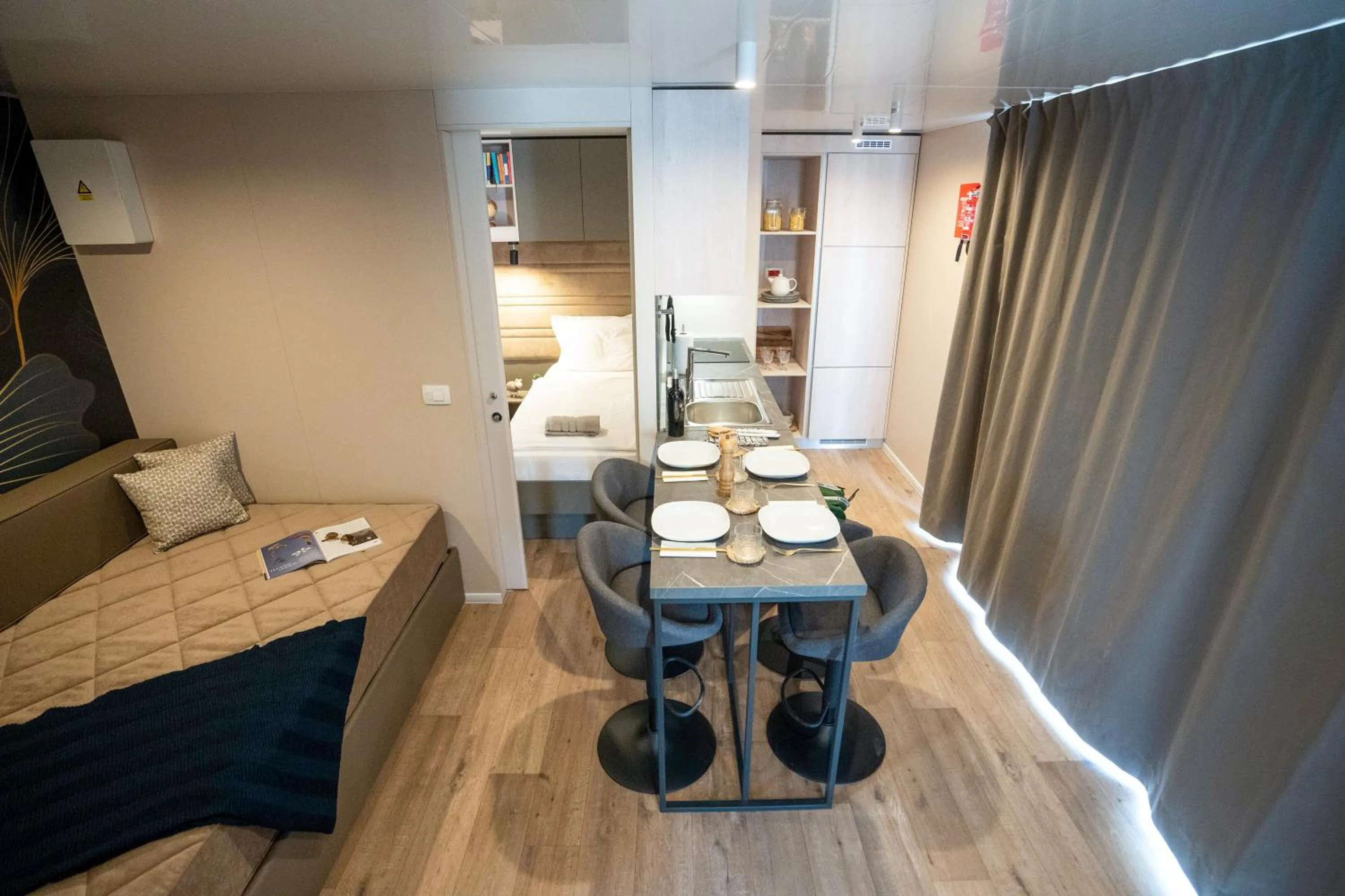 Bed in Mobile Homes Camp Perna - Adriatic Kampovi