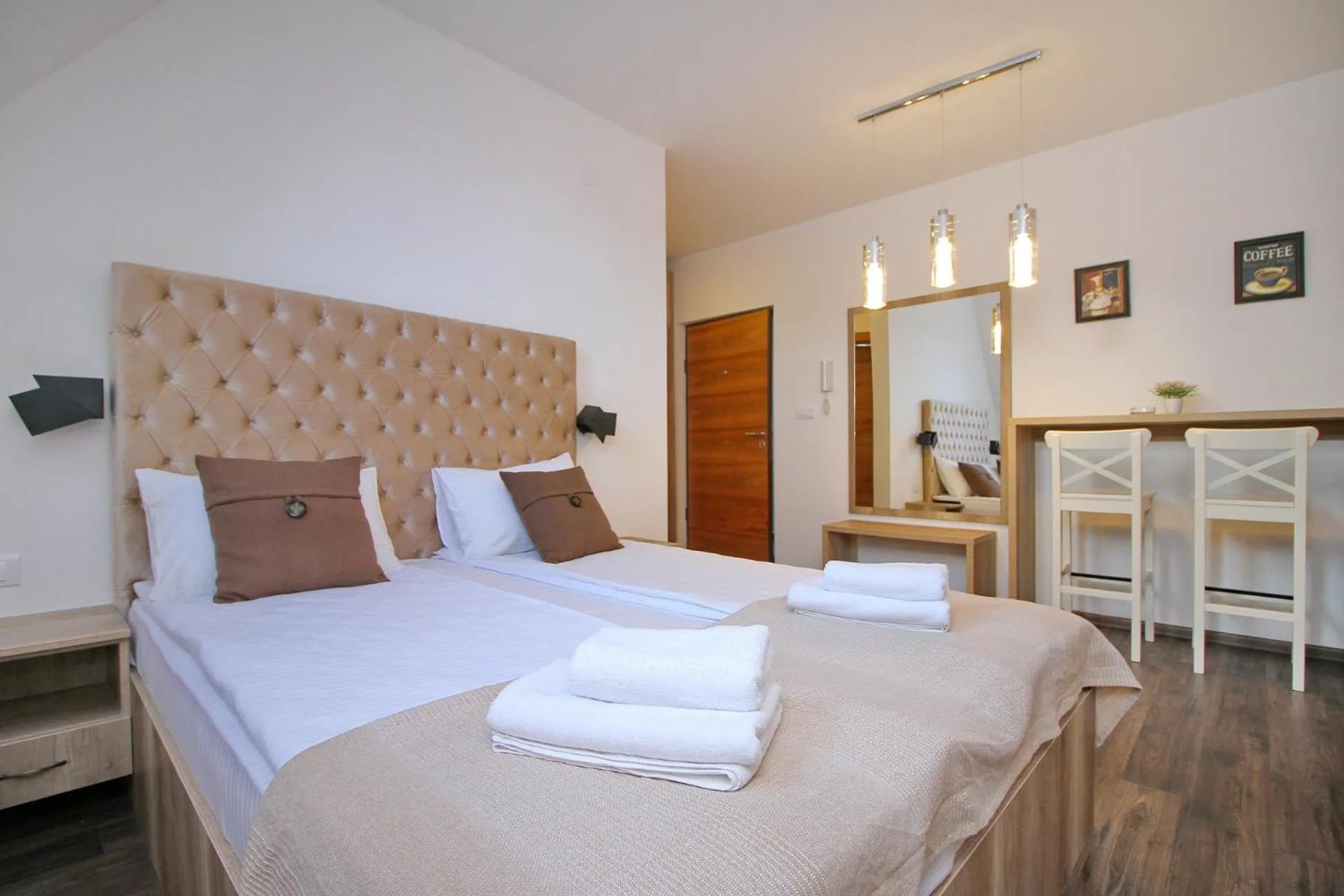 Photo of the whole room, Bed in All Seasons Residence