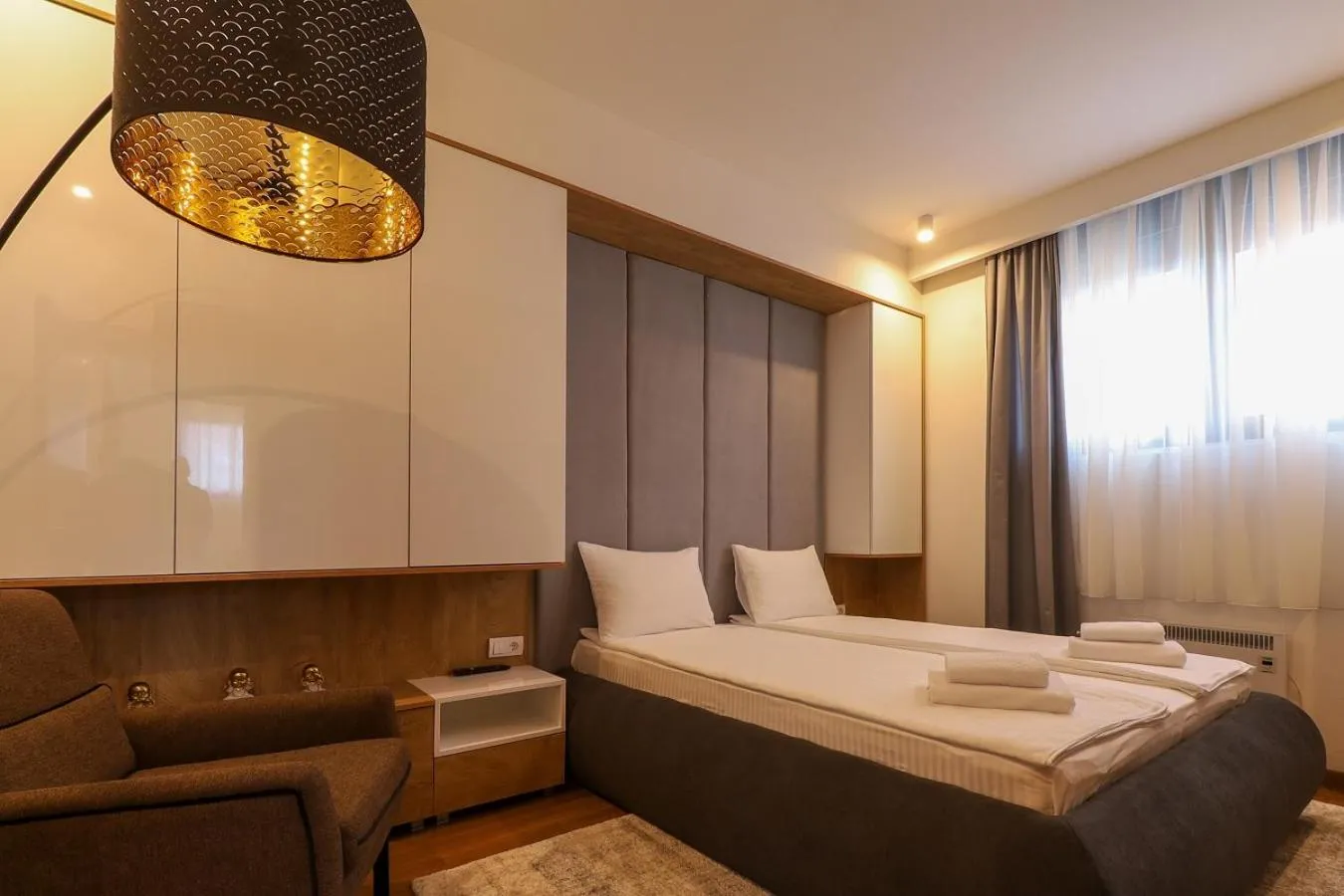 Bedroom, Bed in All Seasons Residence