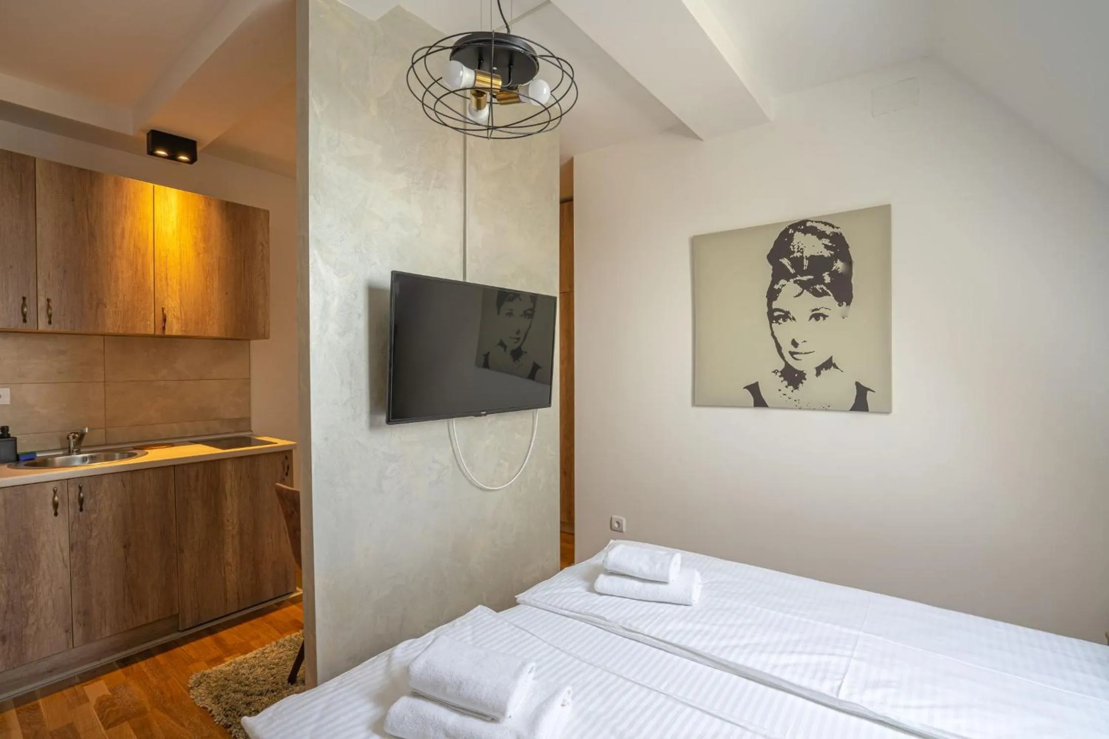 Photo of the whole room, Bed in All Seasons Residence